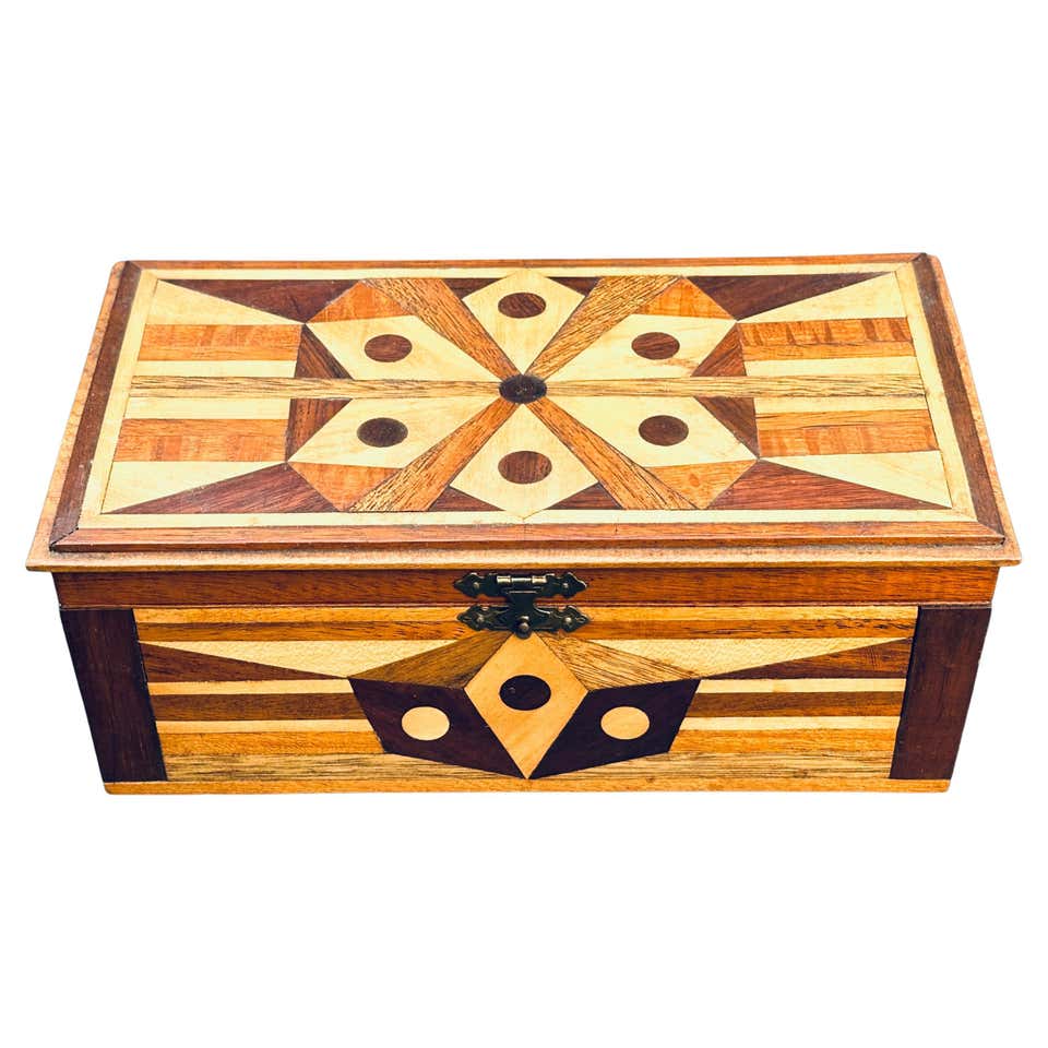 Inlaid Wood Checker Box at 1stDibs | checkerbox