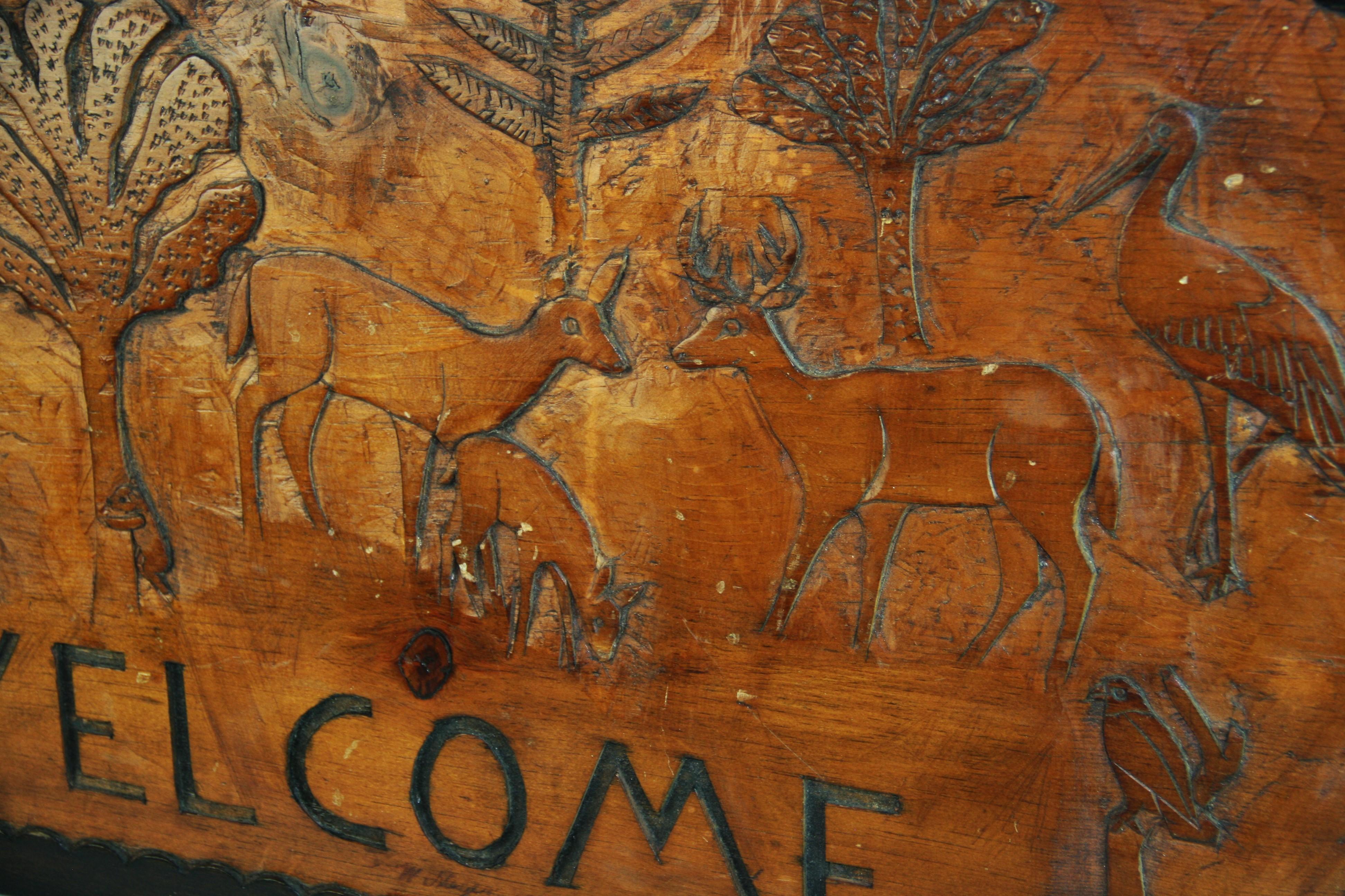 Placa de bienvenida de animales del bosque tallada a mano Folk Art en venta 7