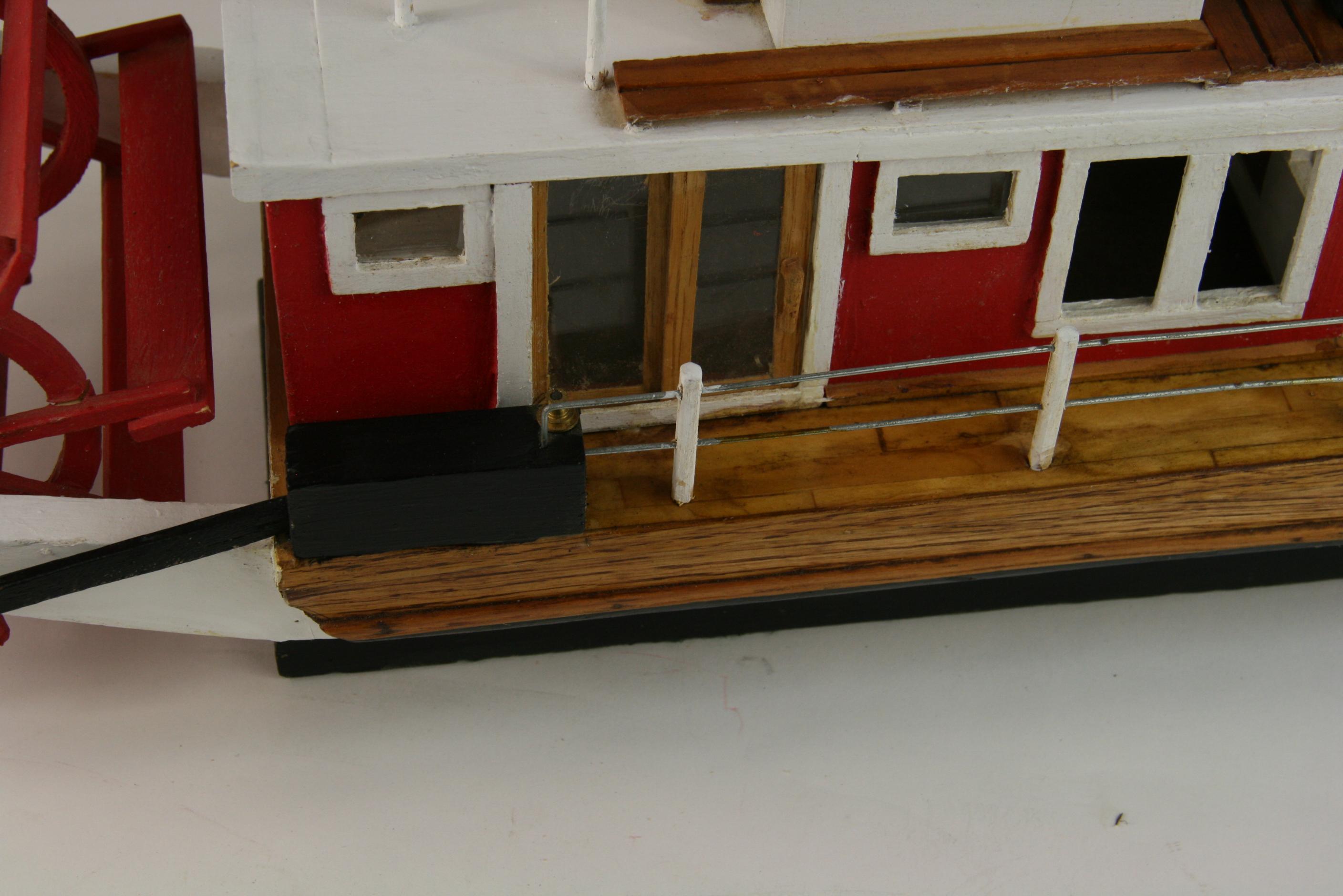 Art populaire Hand Made Maquette de bateau à roue à aubes en vente 2