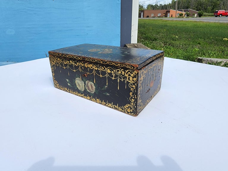 Early Victorian Folk Art Hand Painted Box American Circa 1850 For Sale
