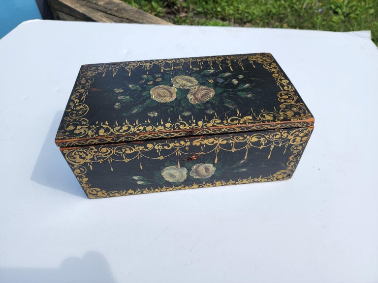 Mid-19th Century Folk Art Hand Painted Box American Circa 1850 For Sale
