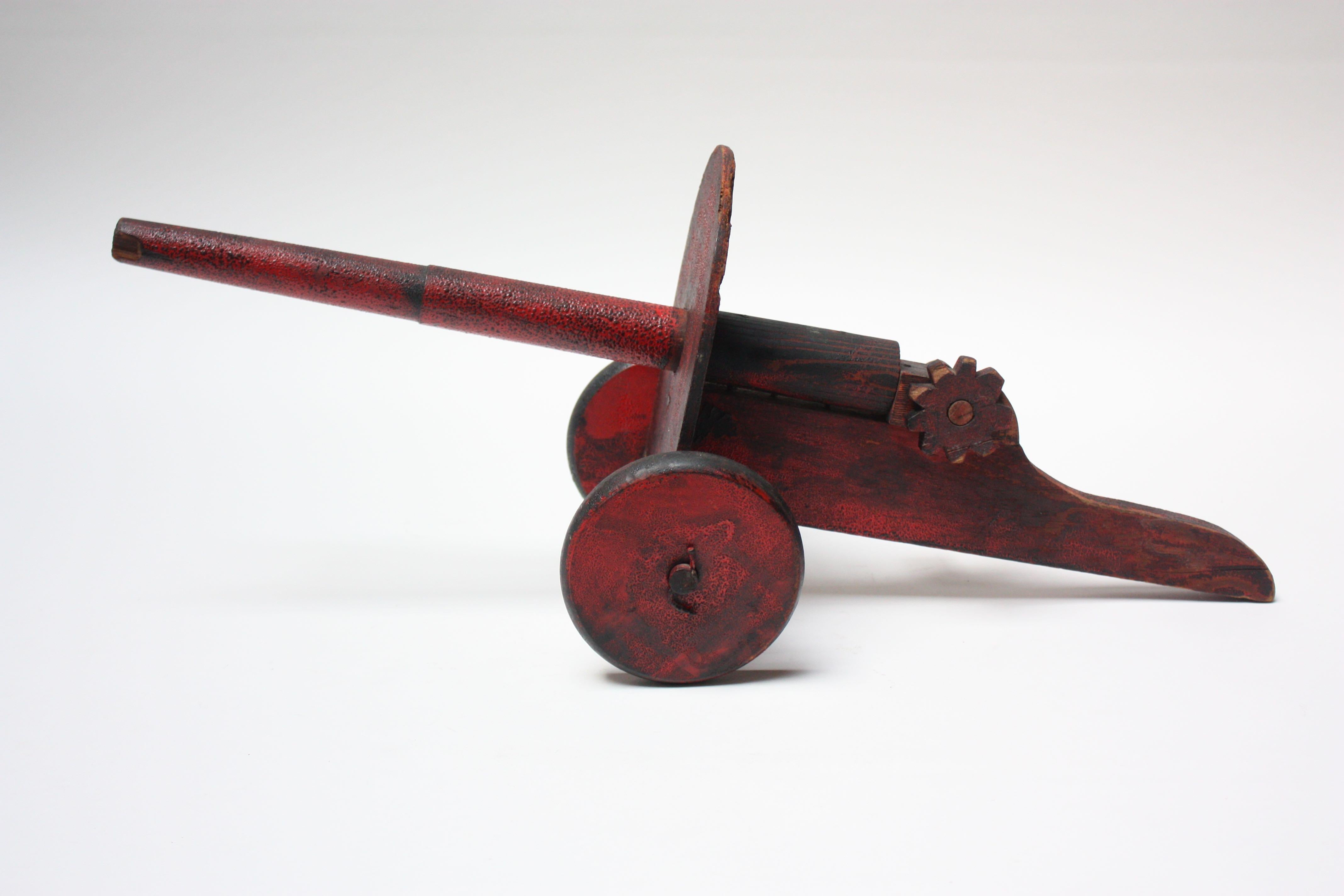 Folk Art Hand Painted Cannon In Good Condition For Sale In Brooklyn, NY