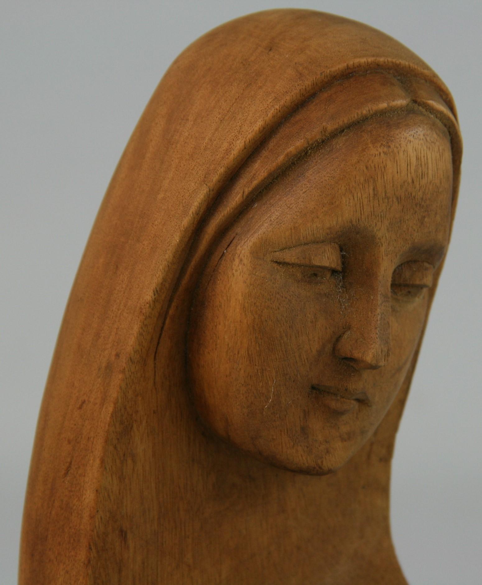 Folk Art Madonna and Child Carved Wood Sculpture, 1940's In Good Condition In Douglas Manor, NY