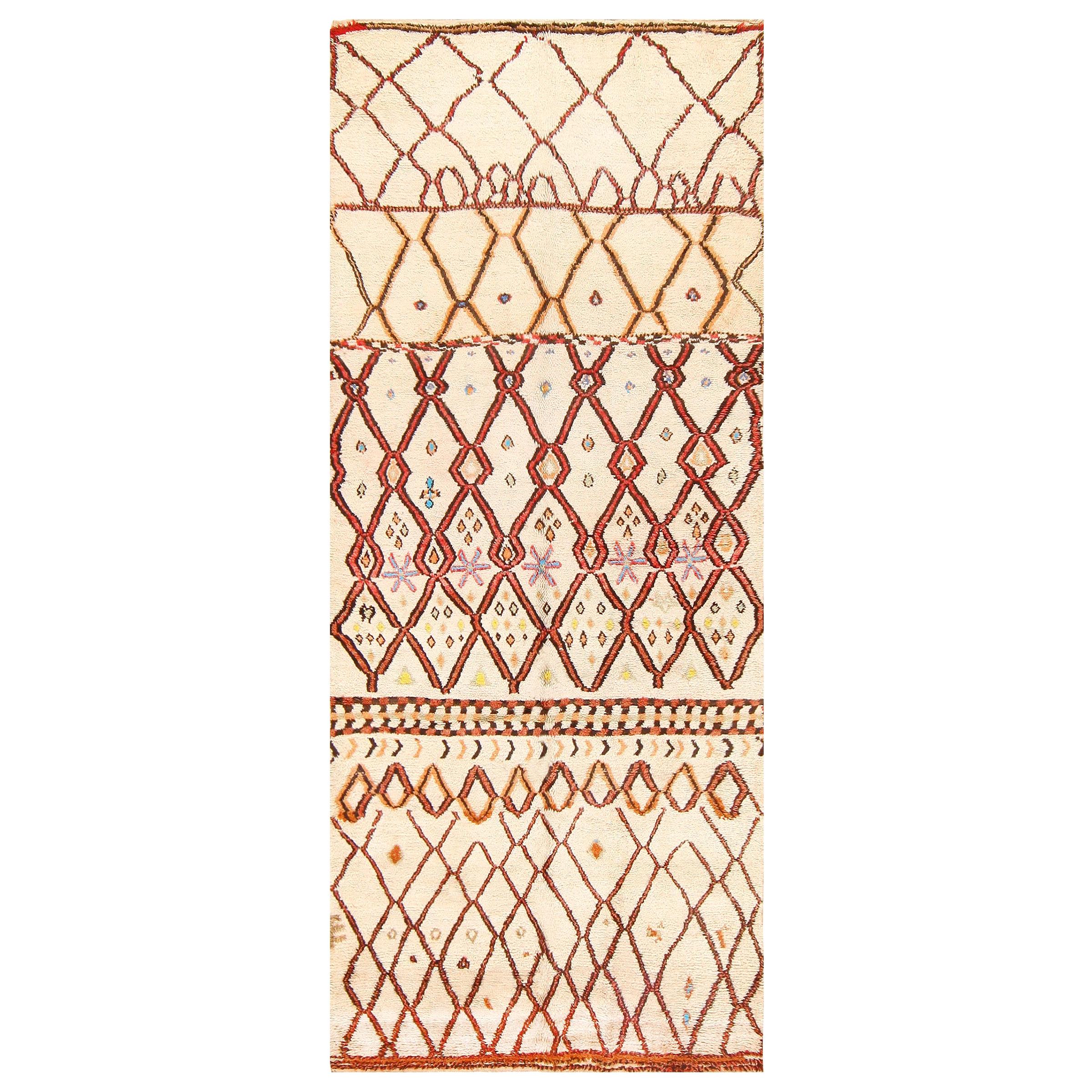Nazmiyal Collection Vintage Tribal Moroccan Rug. Size: 6 ft x 14 ft