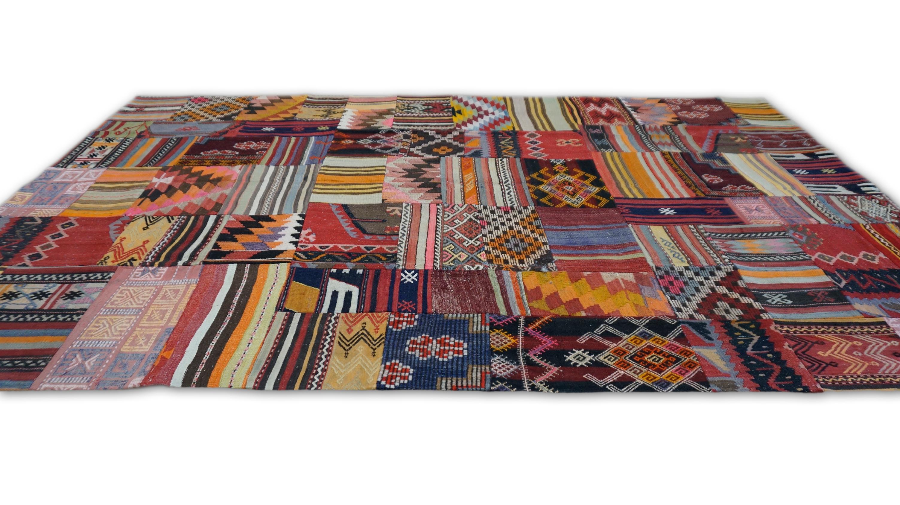 Folk Art Multi-Colored Patchwork Designed Wool Rug 6'8''x10' In New Condition For Sale In Torrance, CA