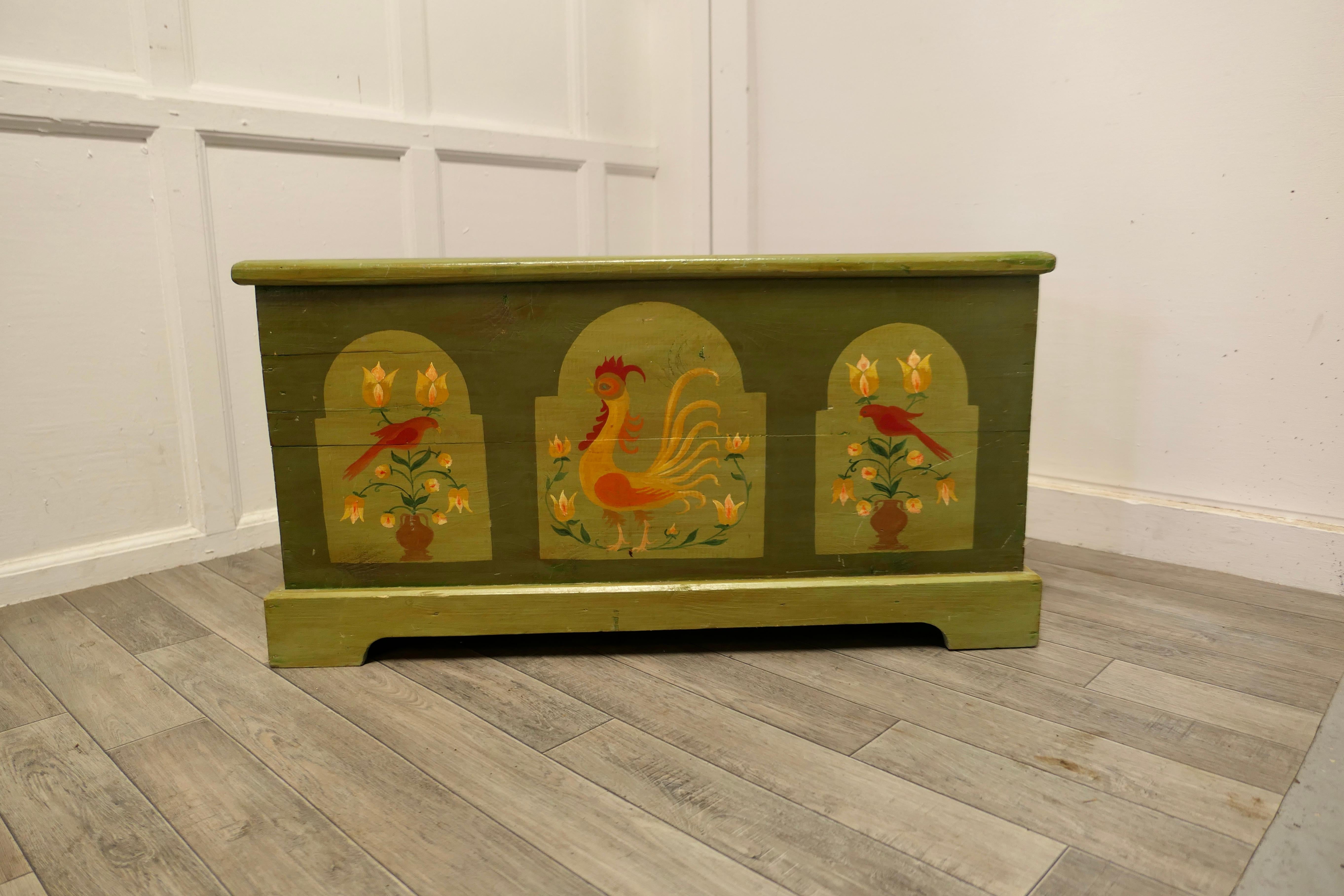 Folk Art Painted Pine Chest  In Good Condition In Chillerton, Isle of Wight