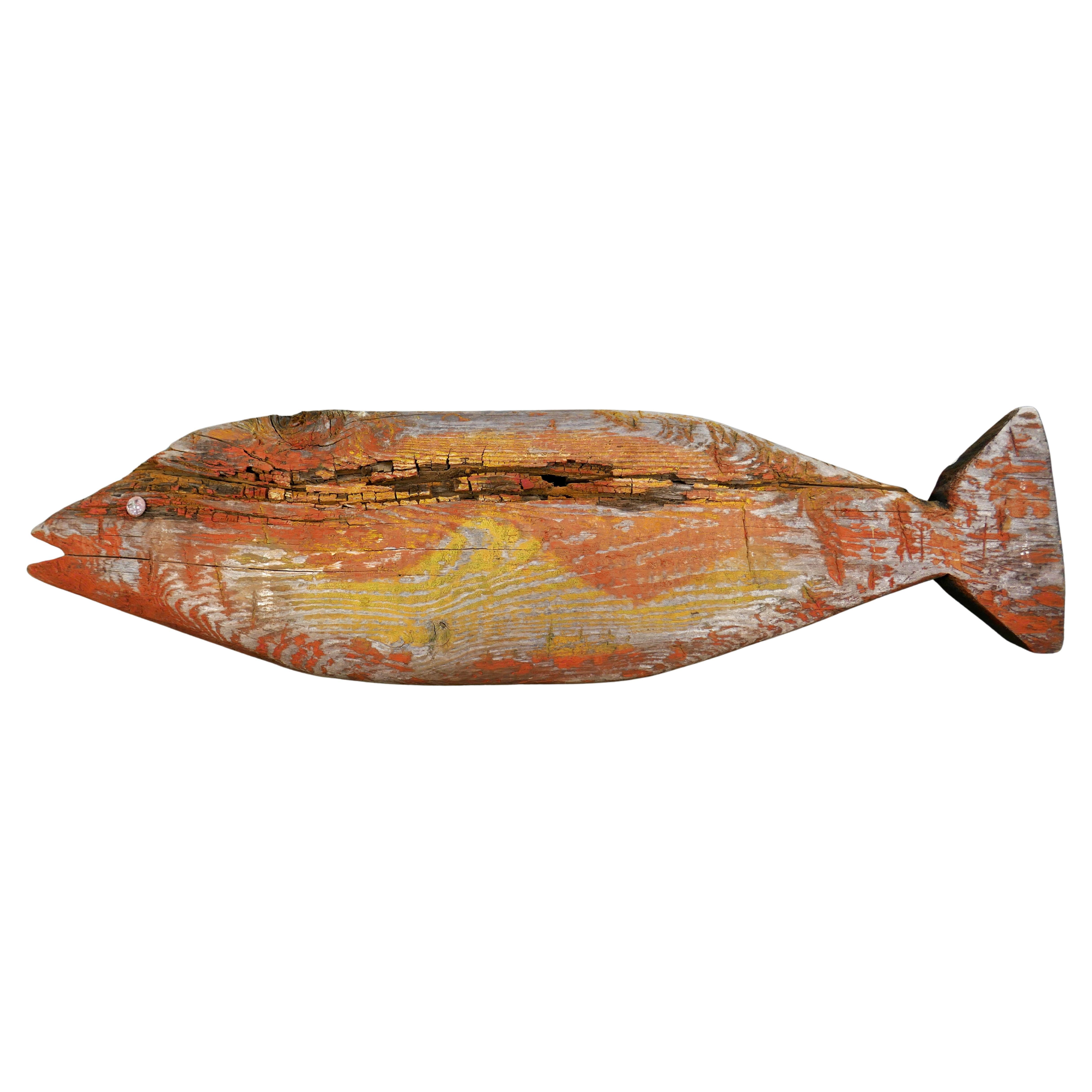 Folk Art Pez Salmón de Madera de Pino Decorado con Pintura Ámbar Quemada