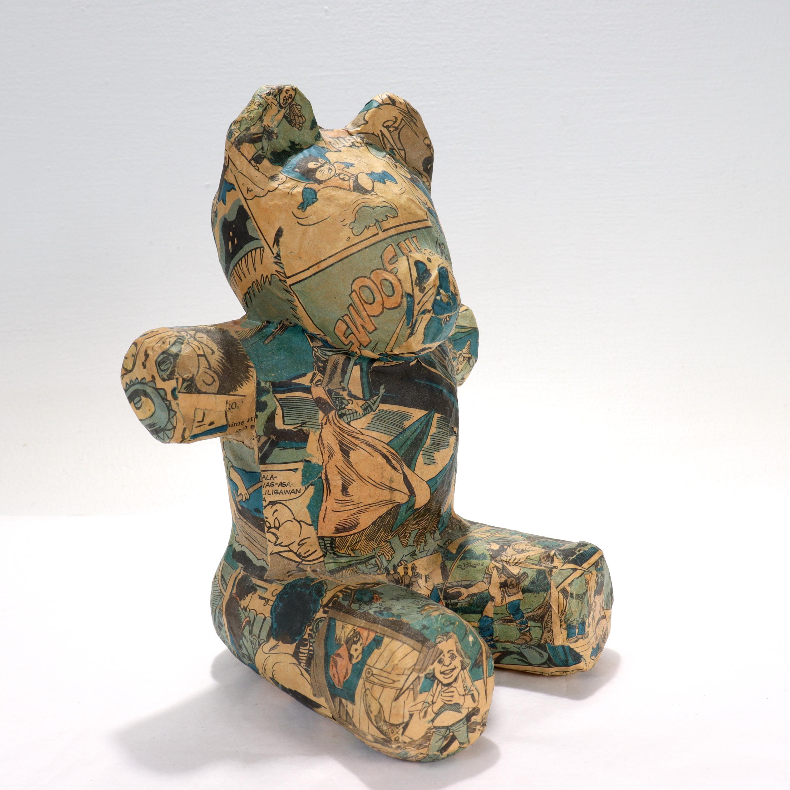 Sculpture d'ours en papier mâché - Folk Art / Pop-Art Comic Strip Bon état - En vente à Philadelphia, PA