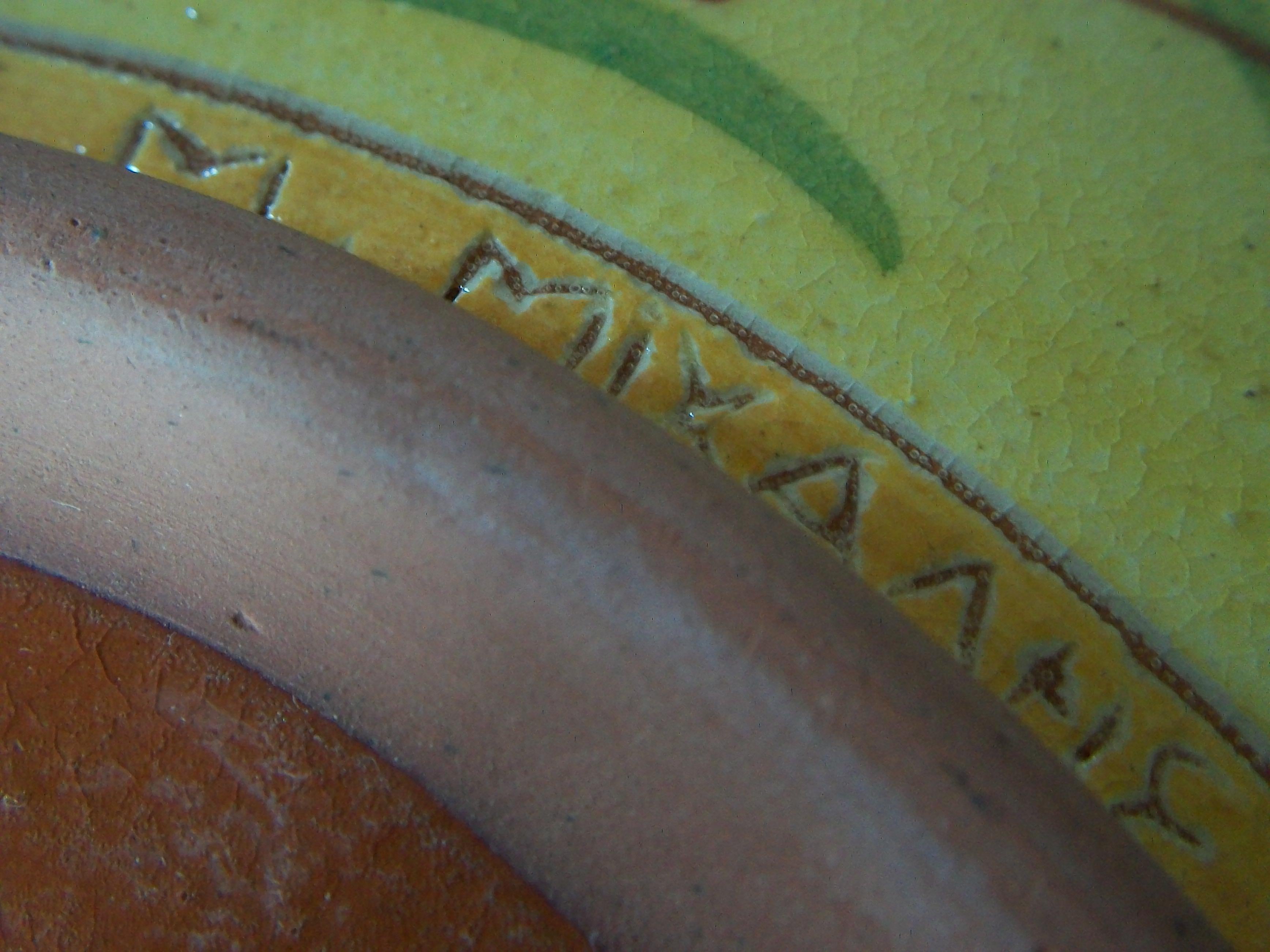 Caricatore in ceramica folkloristica, pecora dipinta a mano, firmato, Grecia, circa anni '70 In condizioni buone in vendita a Chatham, ON