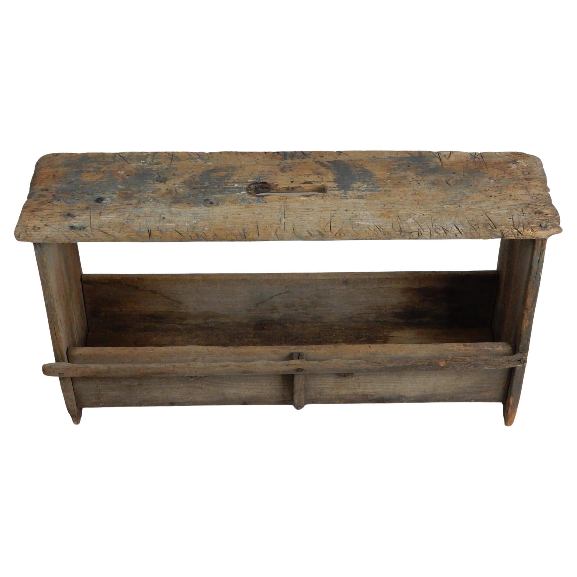 Folk Art Rustikale Primitive Kiefer Lagerung Bank oder Tisch von Gordon circa 1920's (Frühes 20. Jahrhundert) im Angebot