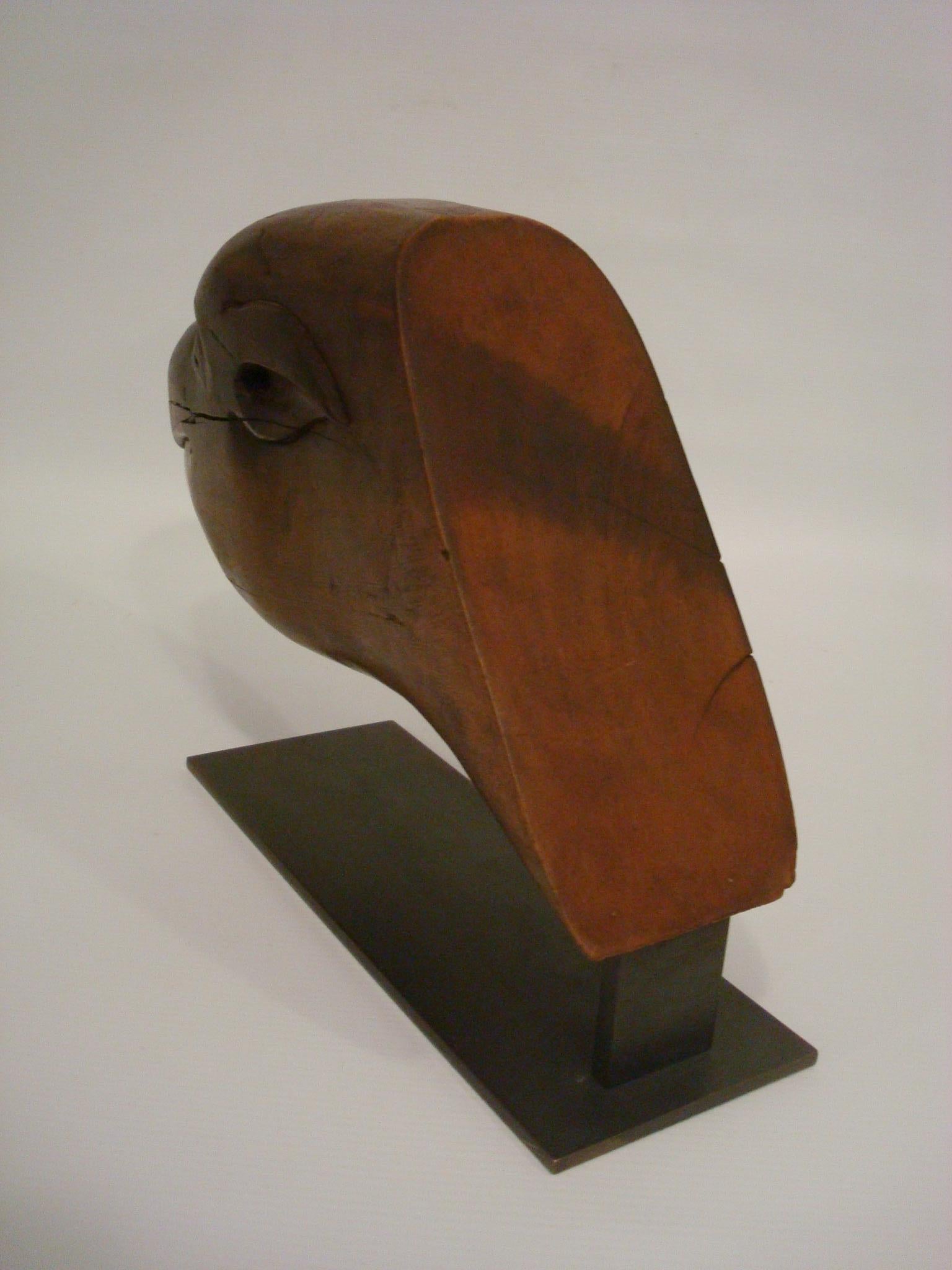 Sculpture d'art populaire représentant la tête d'un phoque, Amérique du Sud, années 1930 en vente 1