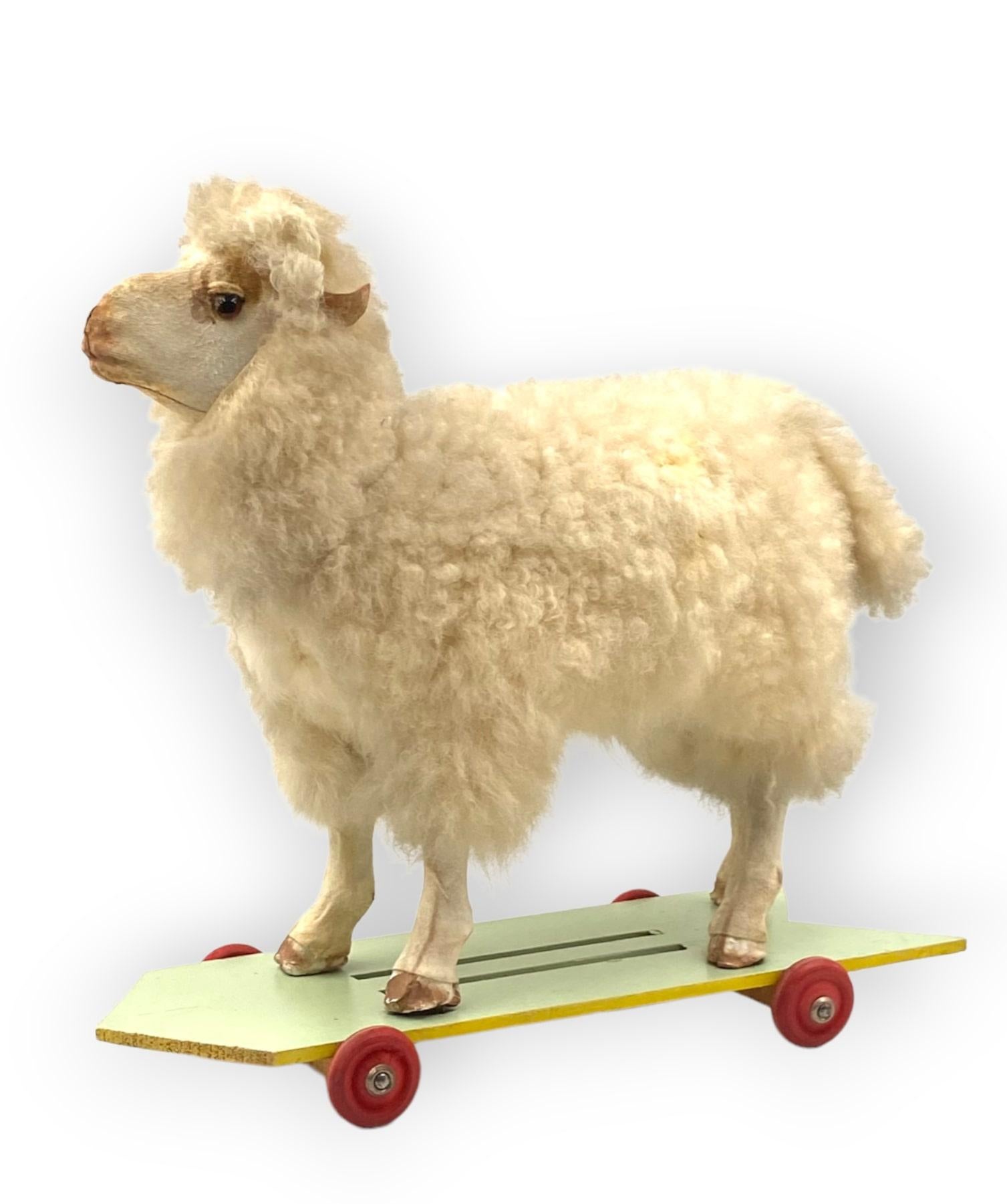 Folk Art Sheep Rolling Toy, first half of 20th Century For Sale 1