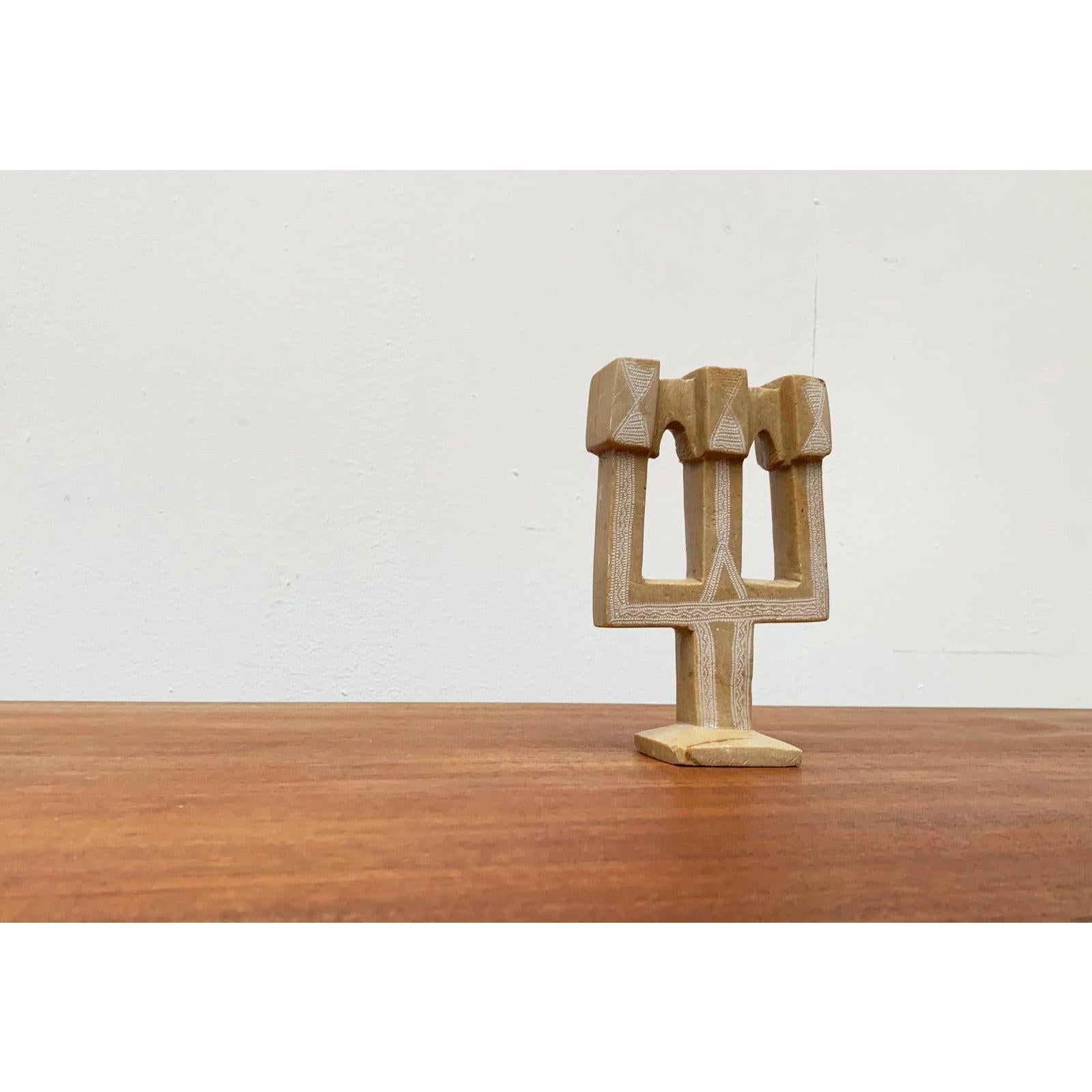 Pierre Bougeoir en pierre Folk Art, années 1980 en vente