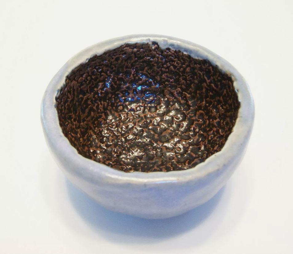 Cuenco de cerámica Folk Art Studio Pottery - Interior texturizado - Firmado - Canadá - Finales S. XX Glaseado en venta