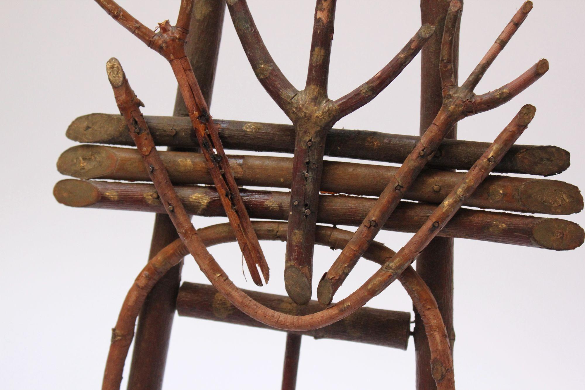 Folk Art Tree Branch Tabletop Easel In Good Condition For Sale In Brooklyn, NY