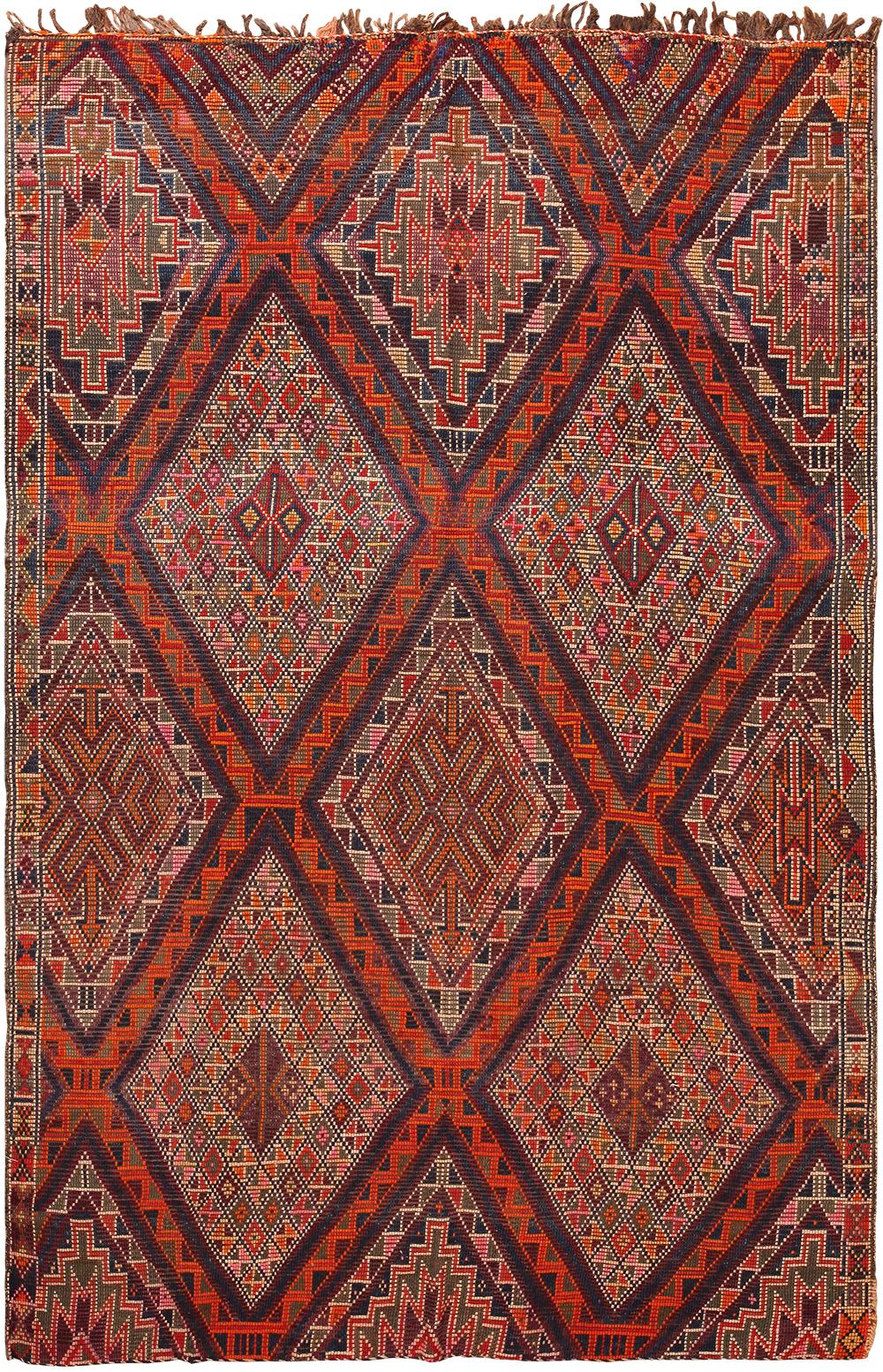 Beautiful Folk Art vintage geometric Moroccan rug, country of origin: Morocco, date circa mid-20th century. Size: 6 ft. 4 in x 9 ft. 9 in (1.93 m x 2.97 m).