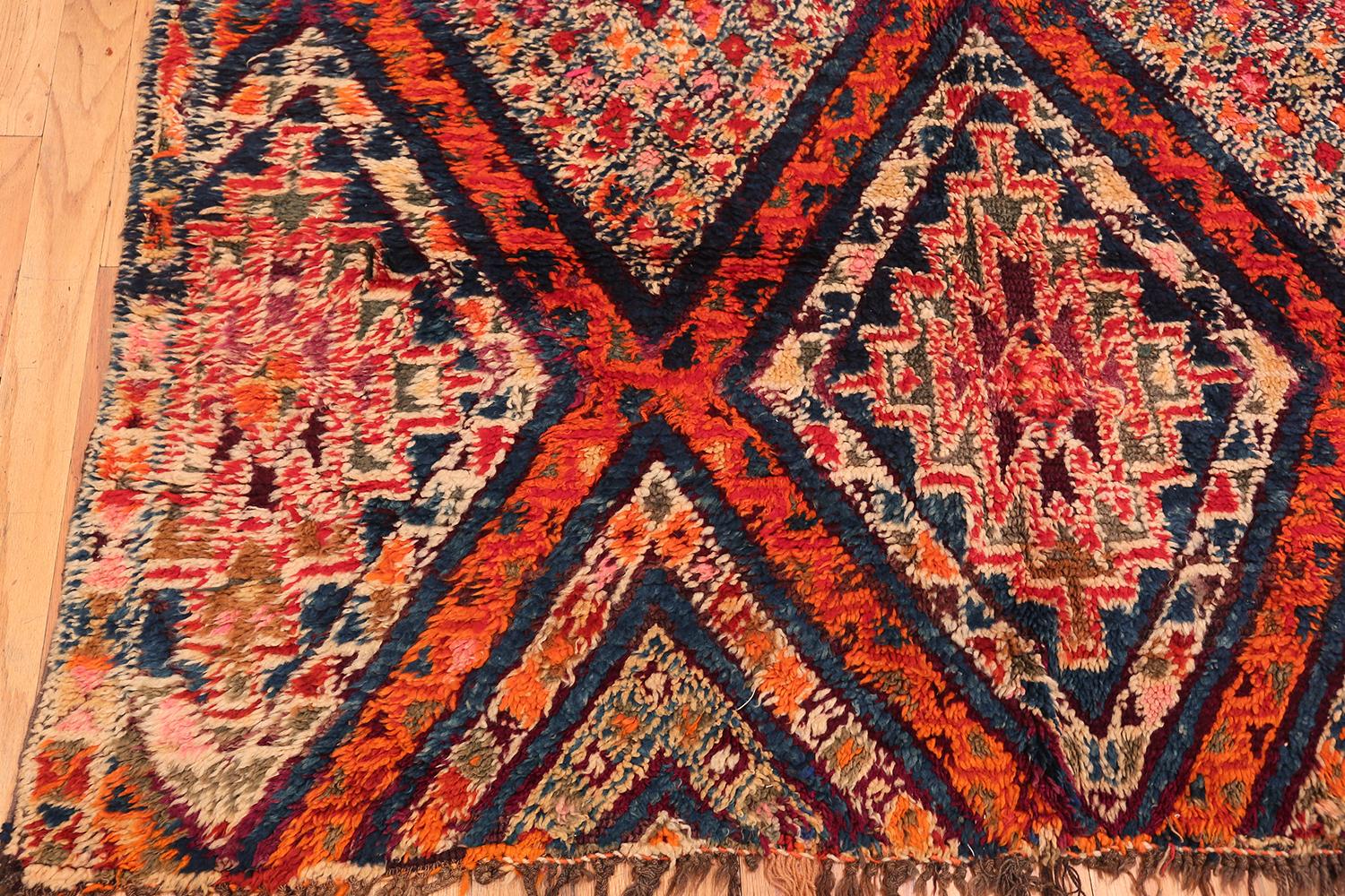 Folk Art Vintage Geometric Moroccan Rug. Size: 6 ft. 4 in x 9 ft. 9 in In Excellent Condition In New York, NY
