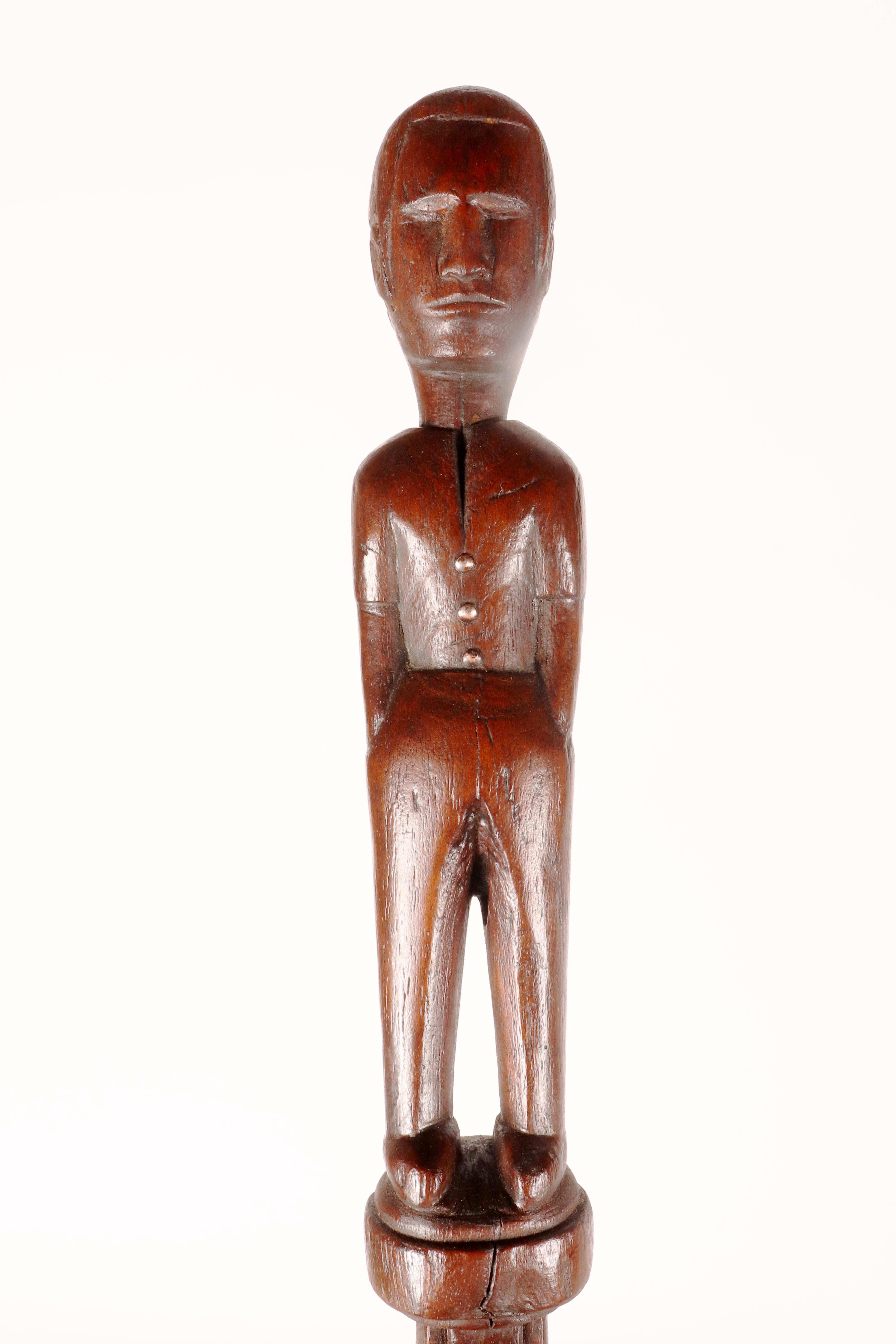 Canne d'art populaire représentant un homme sur un manche en forme de chaîne, États-Unis, années 1880. en vente 5