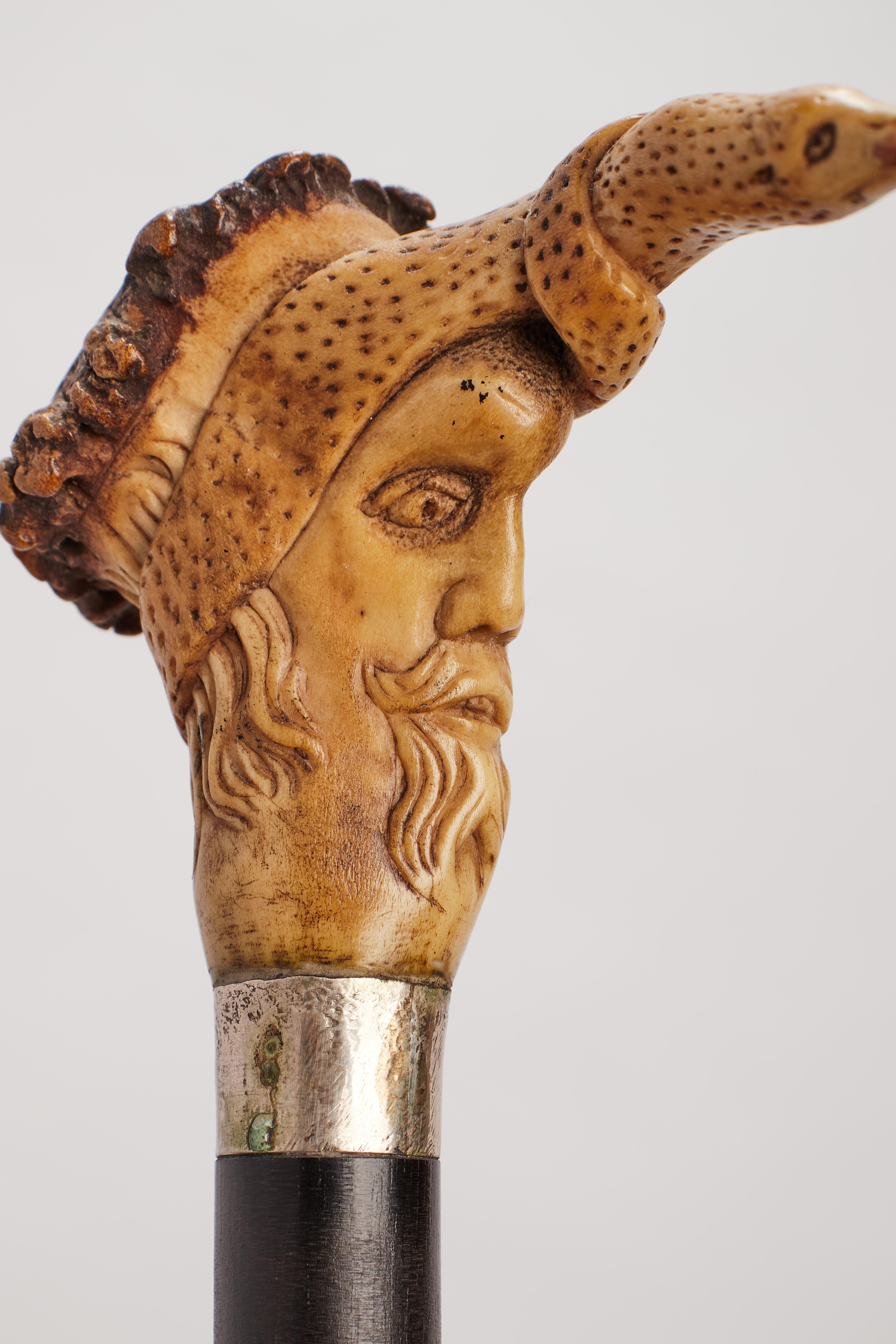 Bastone da passeggio folkloristico con pomello in corno di cervo. Austria 1880. in vendita 3