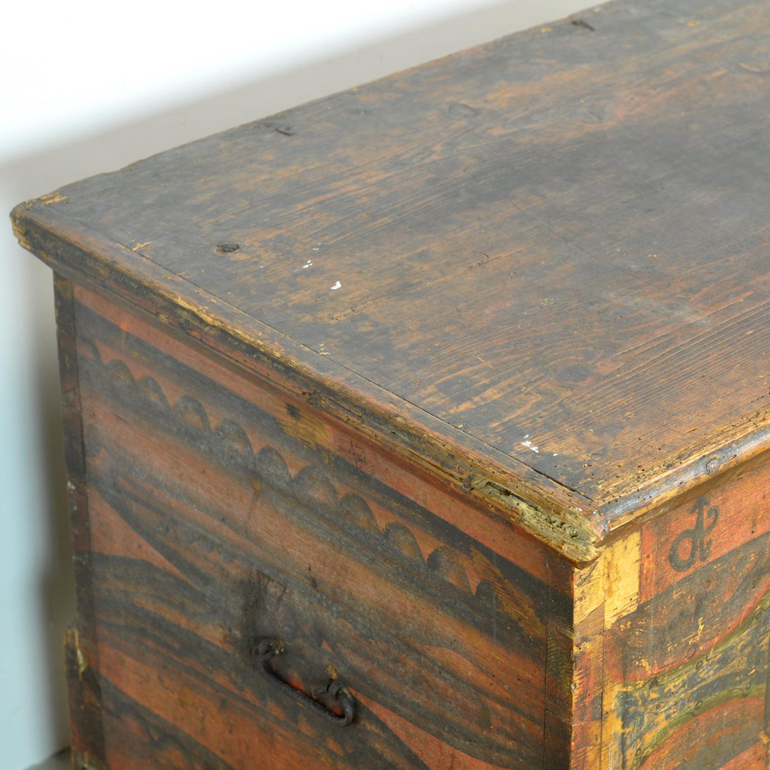 Cofre nupcial de arte popular, anno 1852 en venta 1