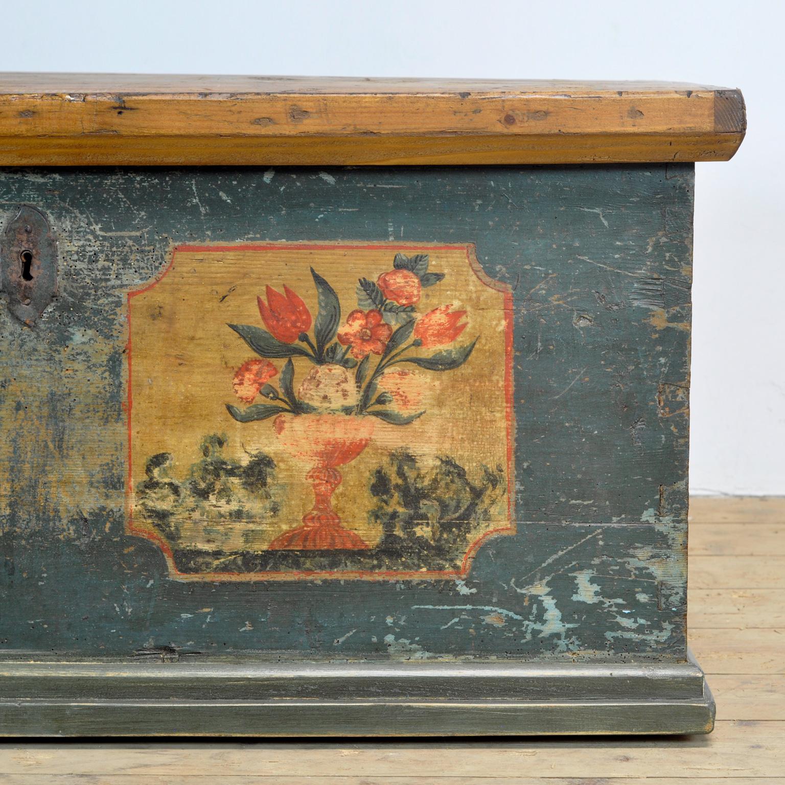 Arcón nupcial de arte popular, hacia 1870 en venta 4