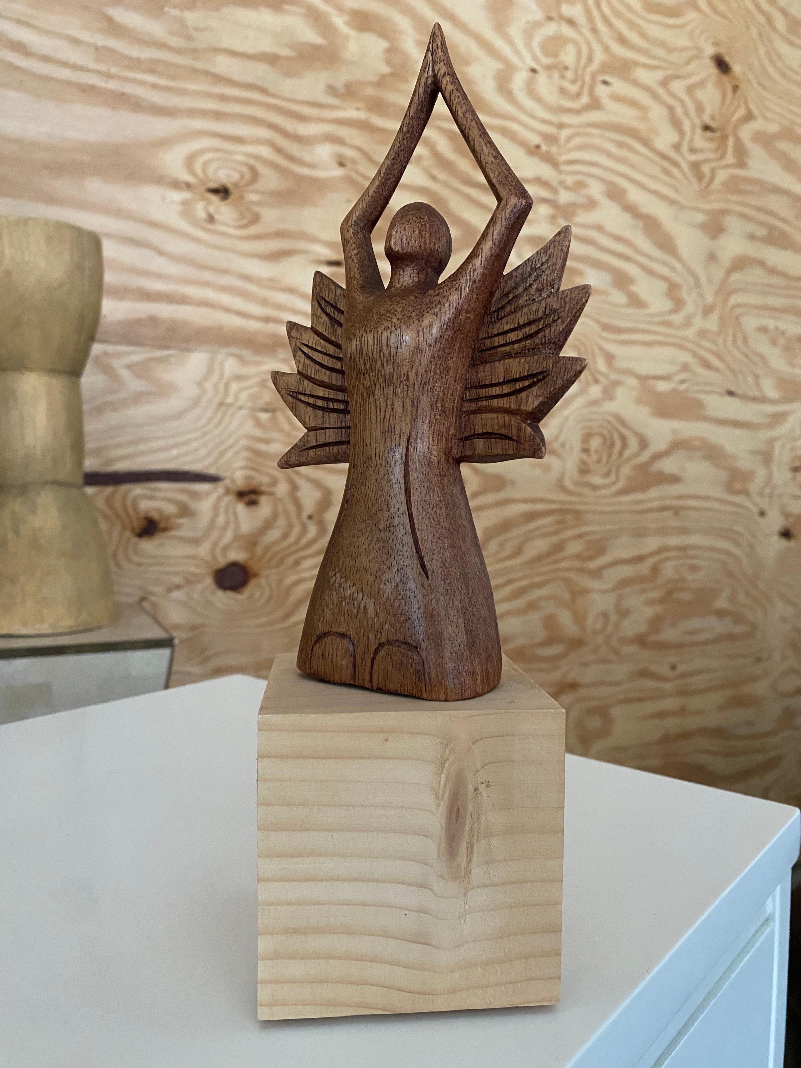 Scultura figurativa alata di arte popolare in vendita 7