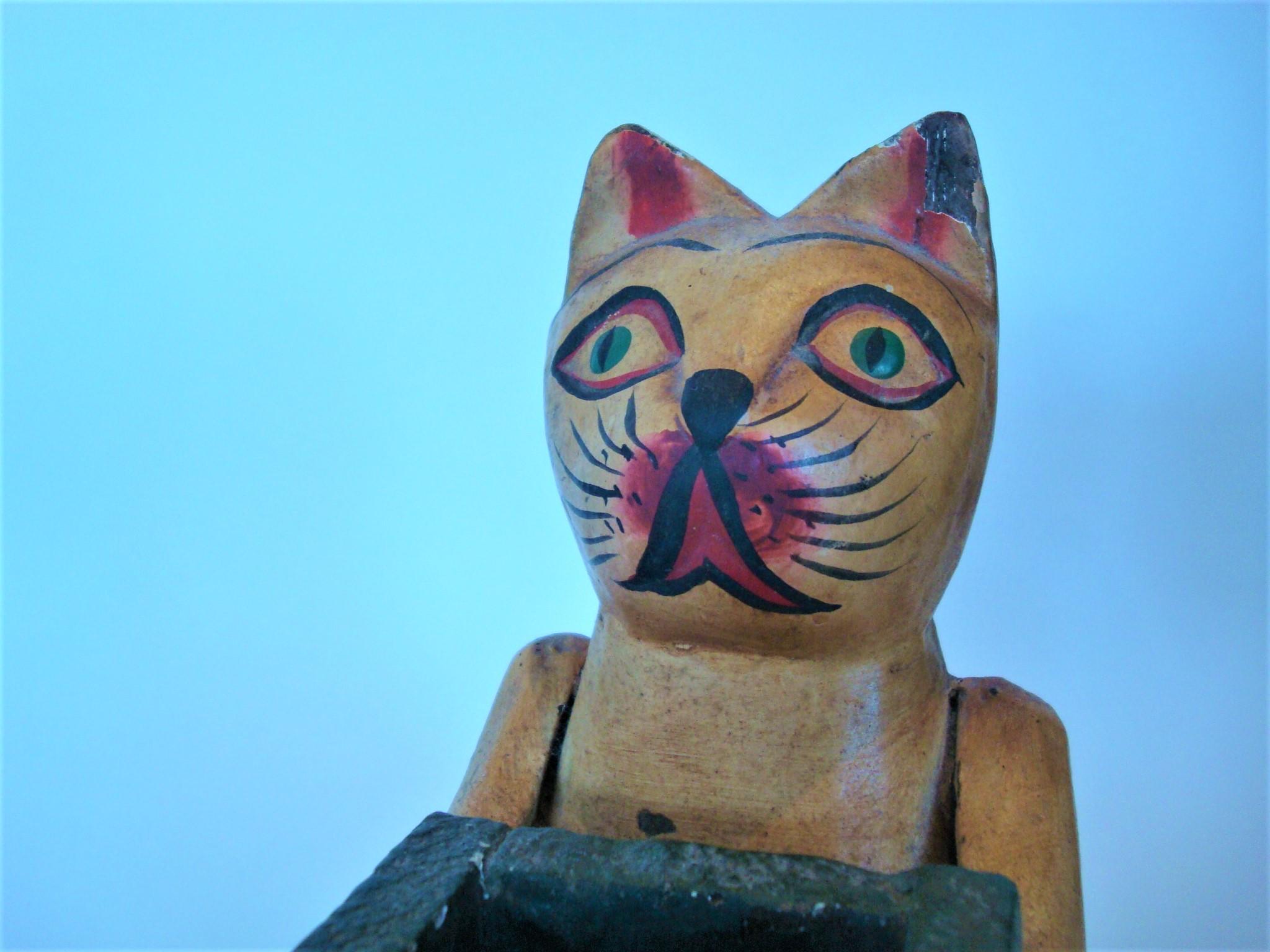 Folk Art Wooden Cat Desk Pencil Cup / Holder Box 5