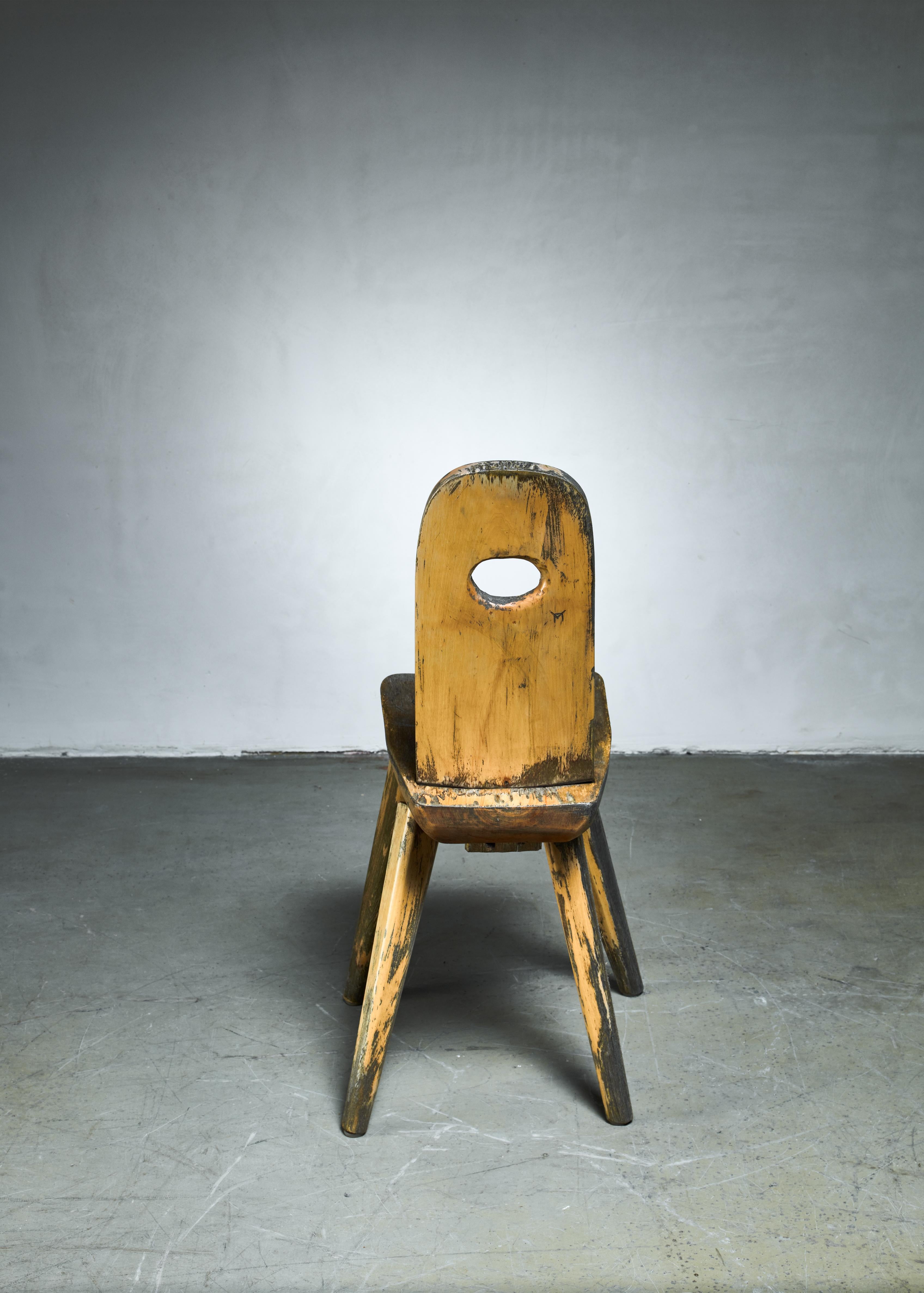 Folk Art Wooden Side Chair, Sweden, circa 1900 In Good Condition For Sale In Maastricht, NL