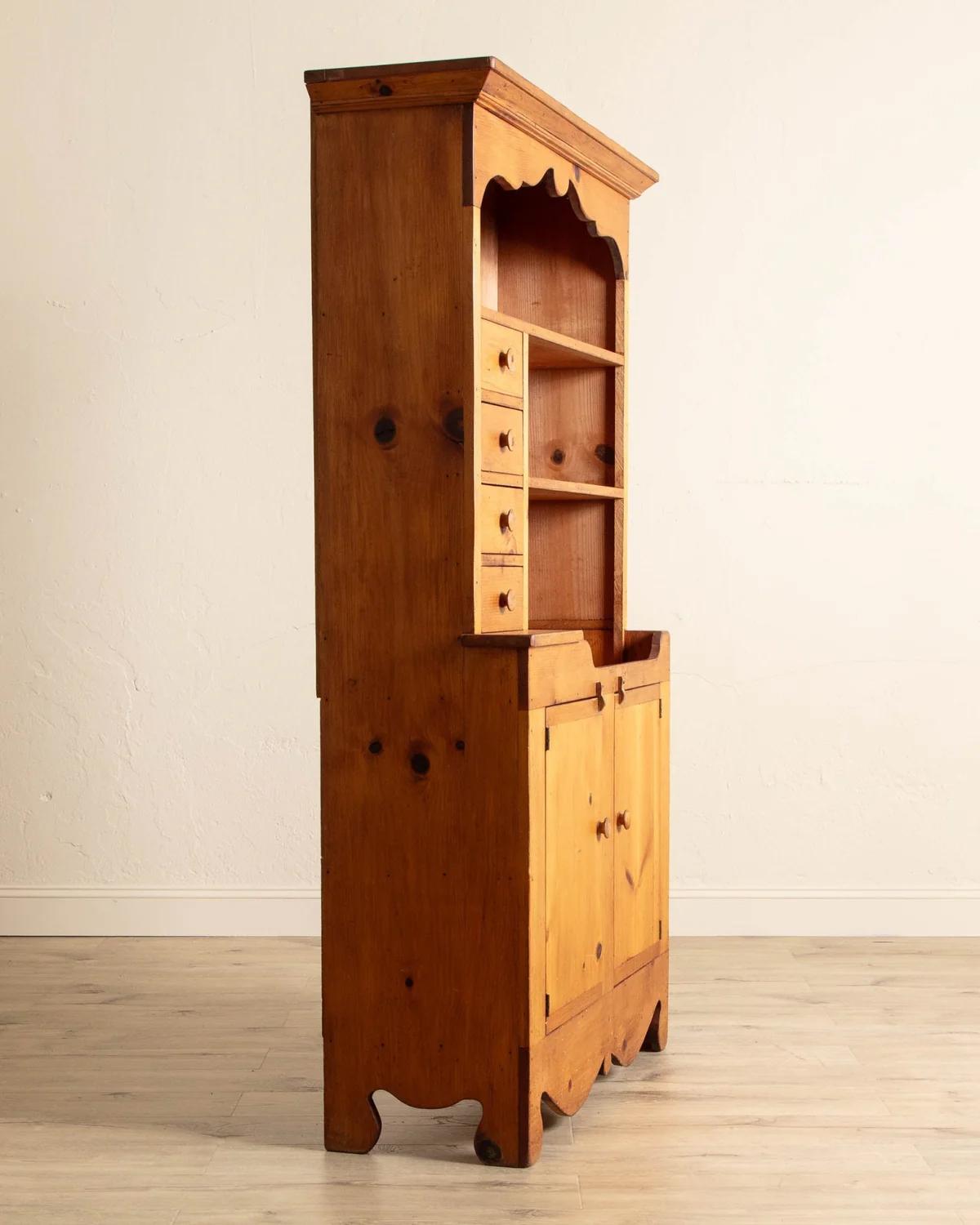 Folk Pine Stepback Hutch With Paneled Back, 1940'S In Good Condition For Sale In Los Angeles, CA