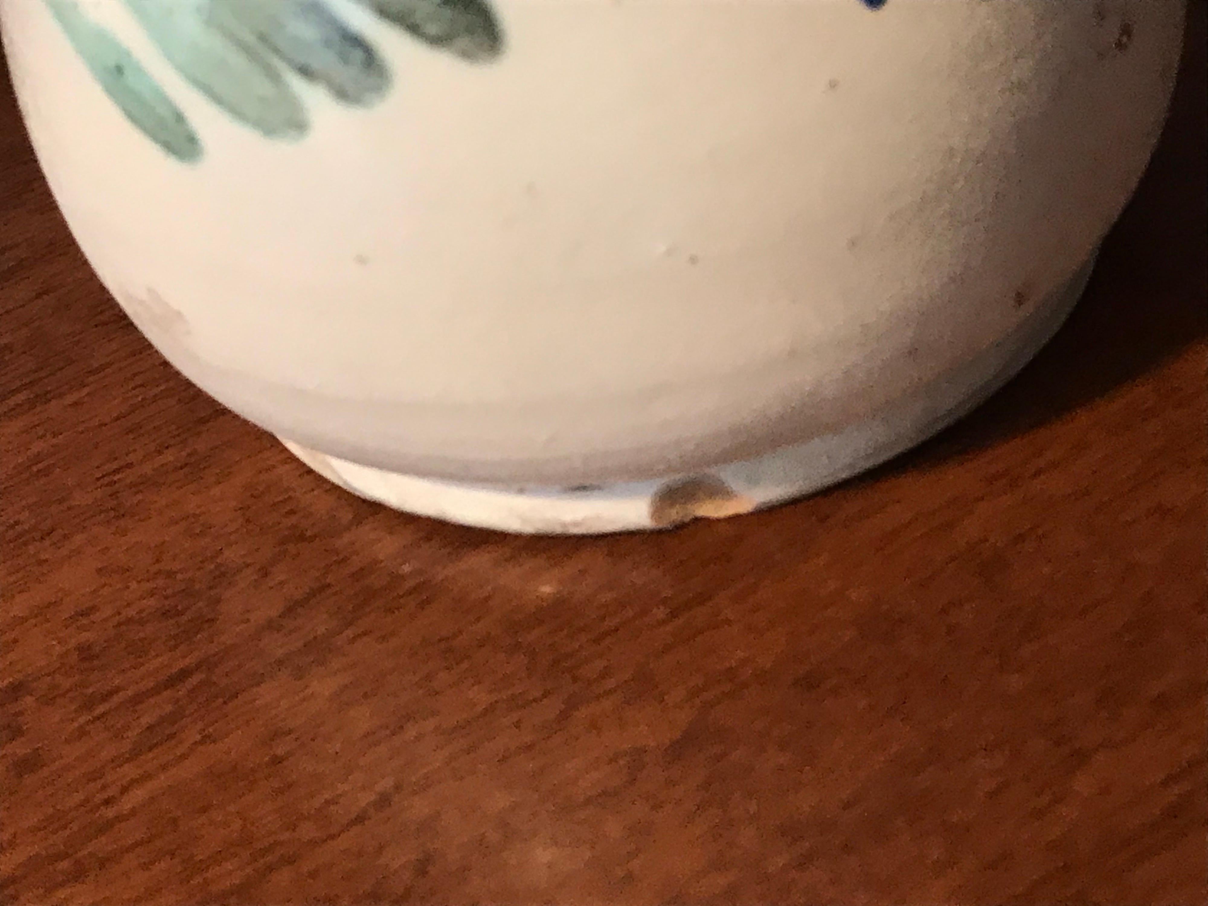 Folk Vase Ceramic Pottery Vase with Wear Marks, Marked 'Tata Lénárd' In Good Condition For Sale In Lábatlan, HU