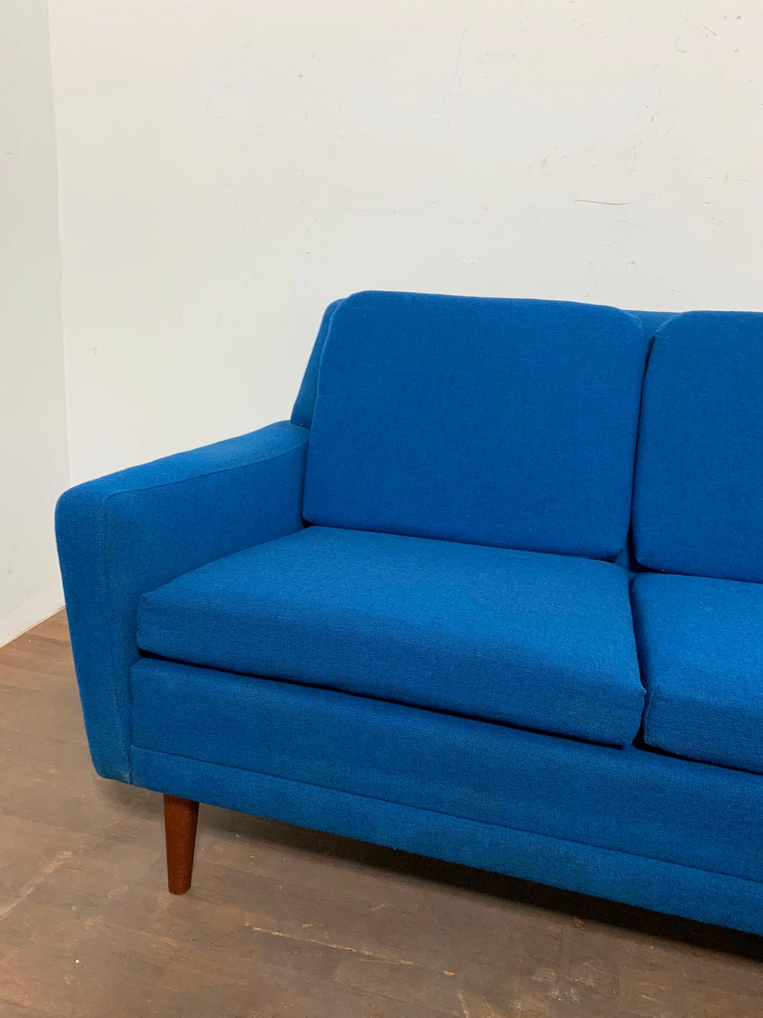 Folke Ohllson for Dux Danish Modern Four Seat Sofa, Circa 1960s In Good Condition In Peabody, MA