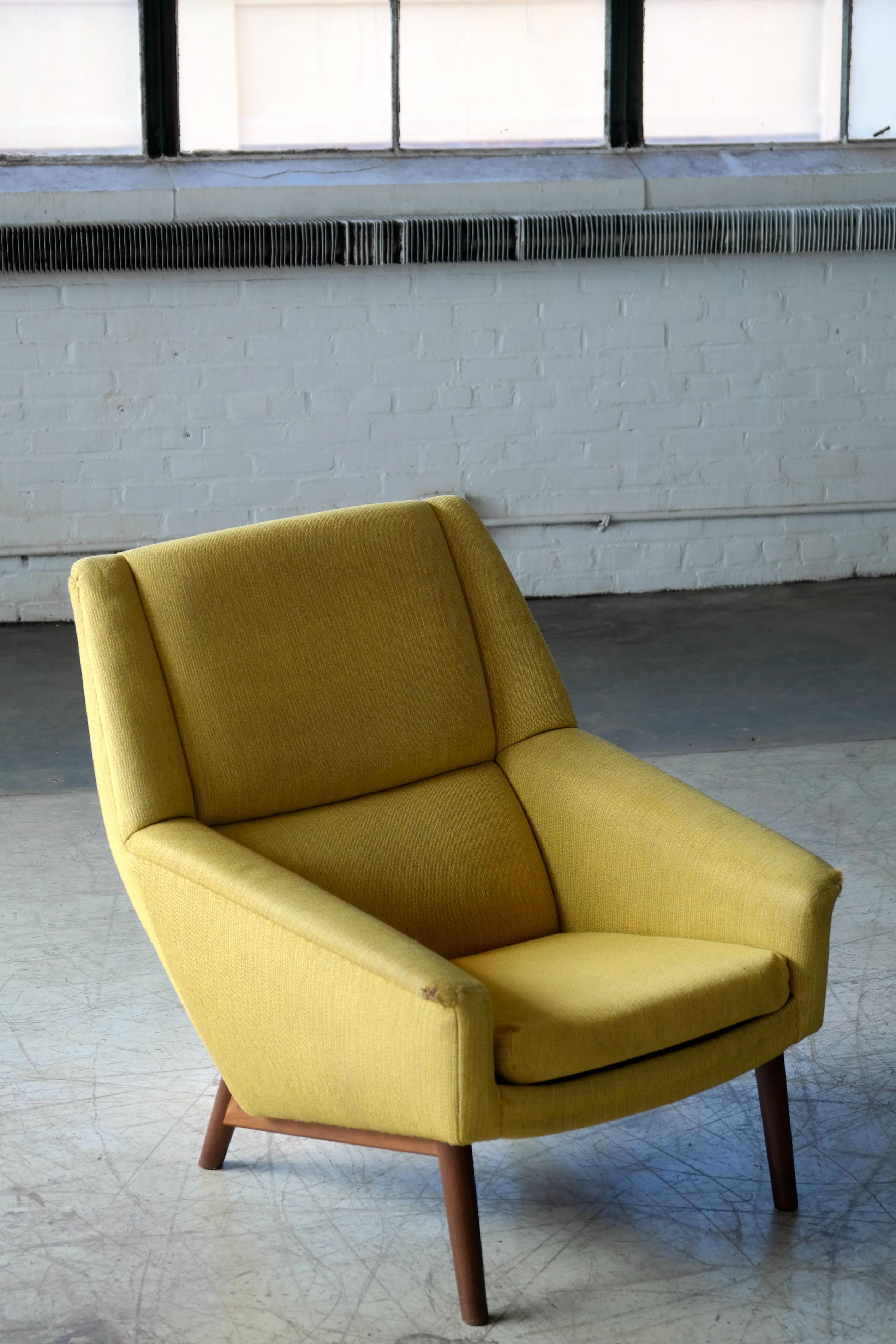 Folke Ohlsson 1950s Teak Lounge Chair for Fritz Hansen Danish Midcentury In Good Condition In Bridgeport, CT