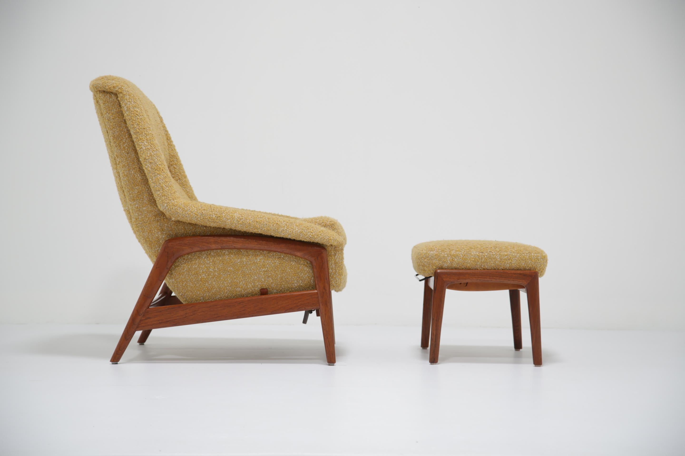 Mid-Century moderno Sedia da salotto e ottomana in teak di Folke Ohlsson del 1960 di Dux con Boucle giallo moderno in vendita
