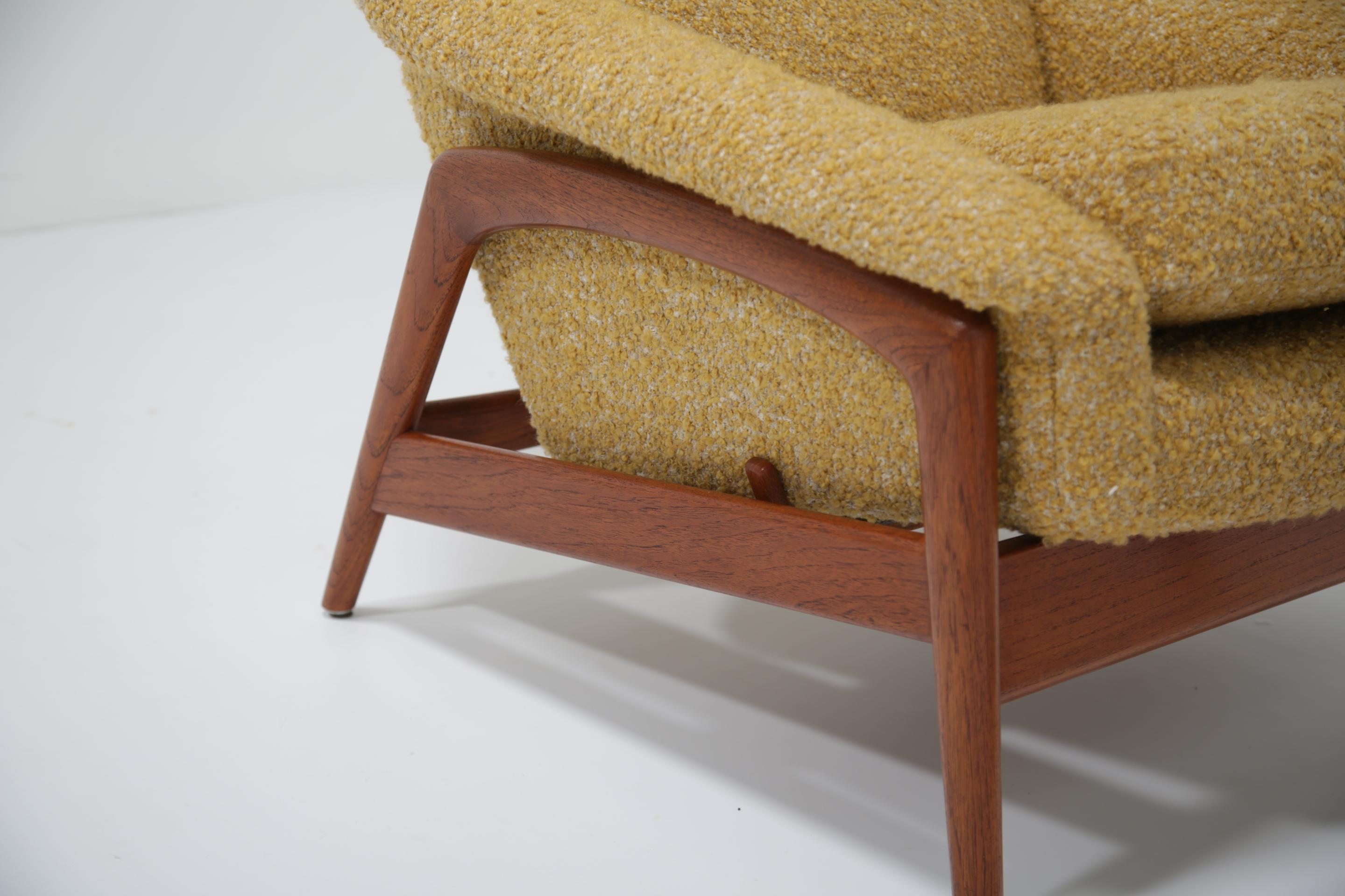Sedia da salotto e ottomana in teak di Folke Ohlsson del 1960 di Dux con Boucle giallo moderno in vendita 1