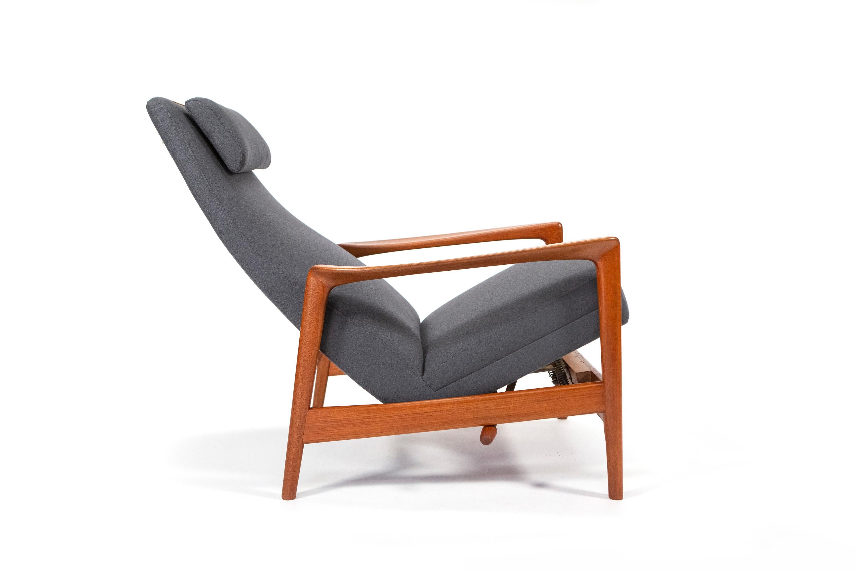 Wool Folke Ohlsson teak 'Duxiesta' Adjustable Arm Chair by DUX - Sweden 1960's For Sale