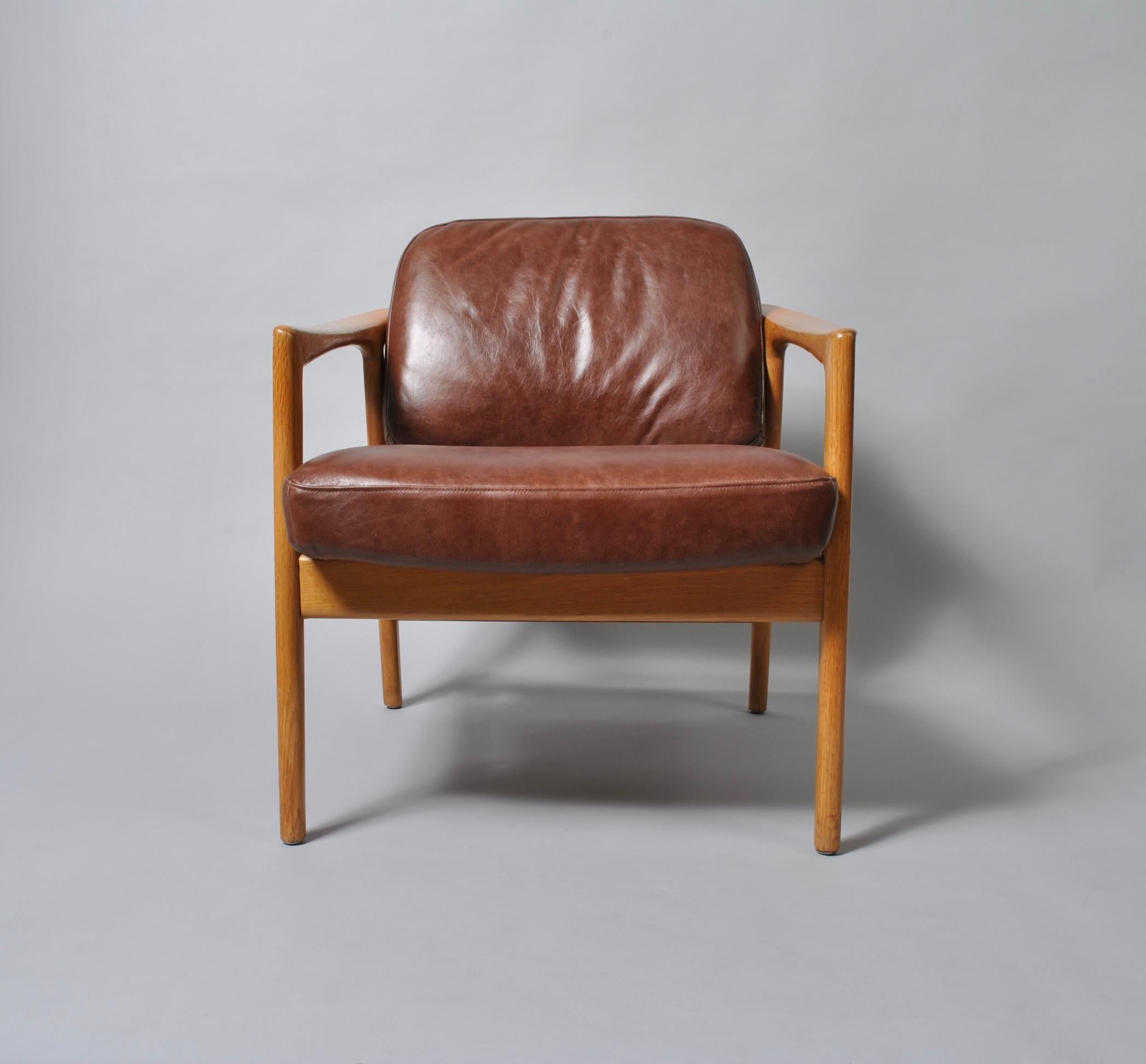 Folke Ohlsson DUX Lounge Chair 1