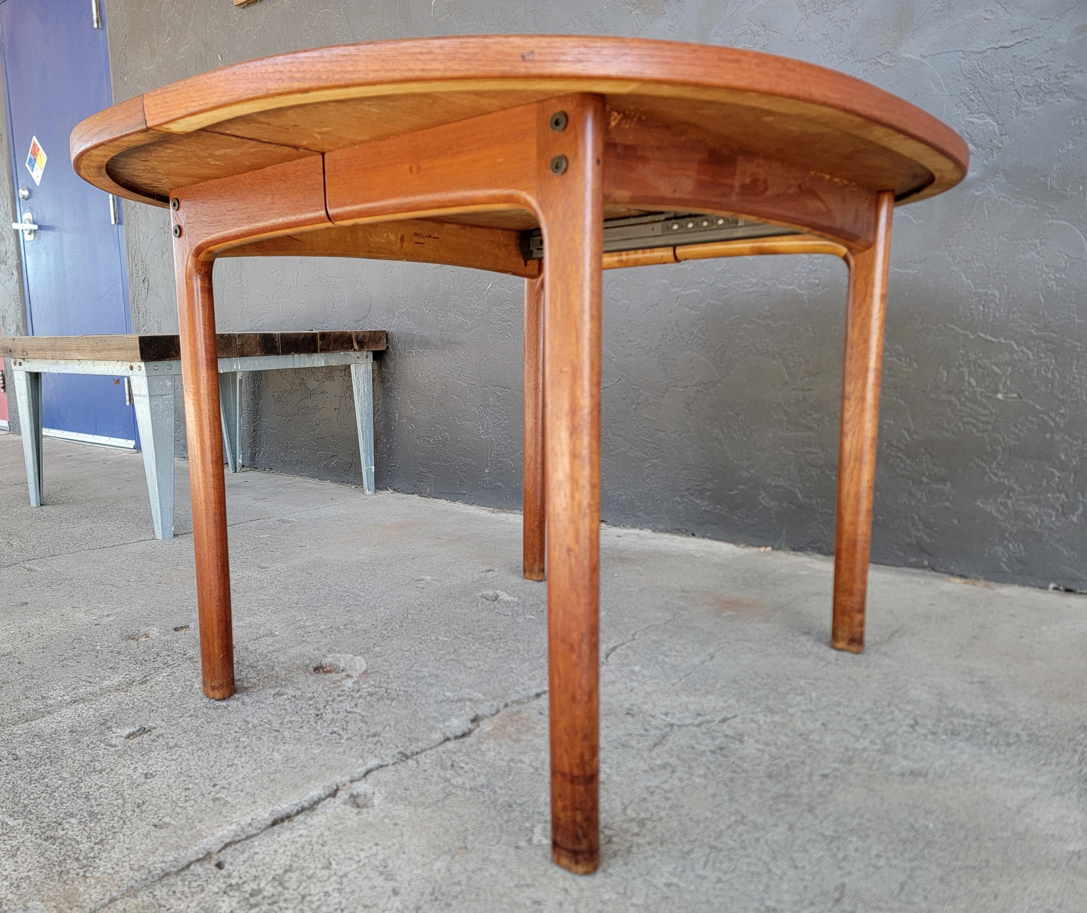 Folke Ohlsson for DUX Expanding Teak Dining Table Oval For Sale 6