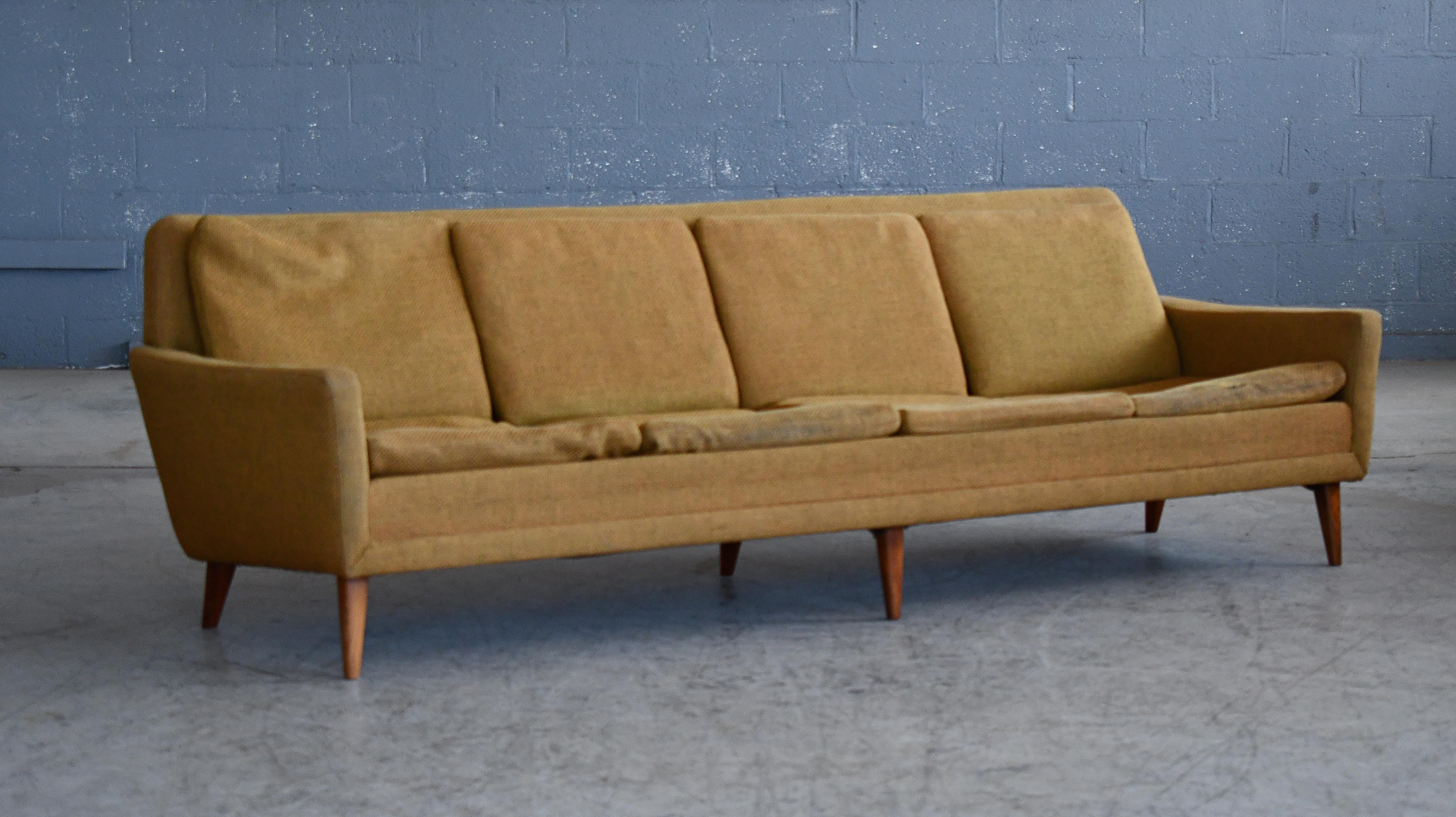 Folke Ohlsson für DUX Viersitzer-Sofa aus der Mitte des Jahrhunderts in Original-Wollstoff 1960er Jahre (Skandinavische Moderne) im Angebot