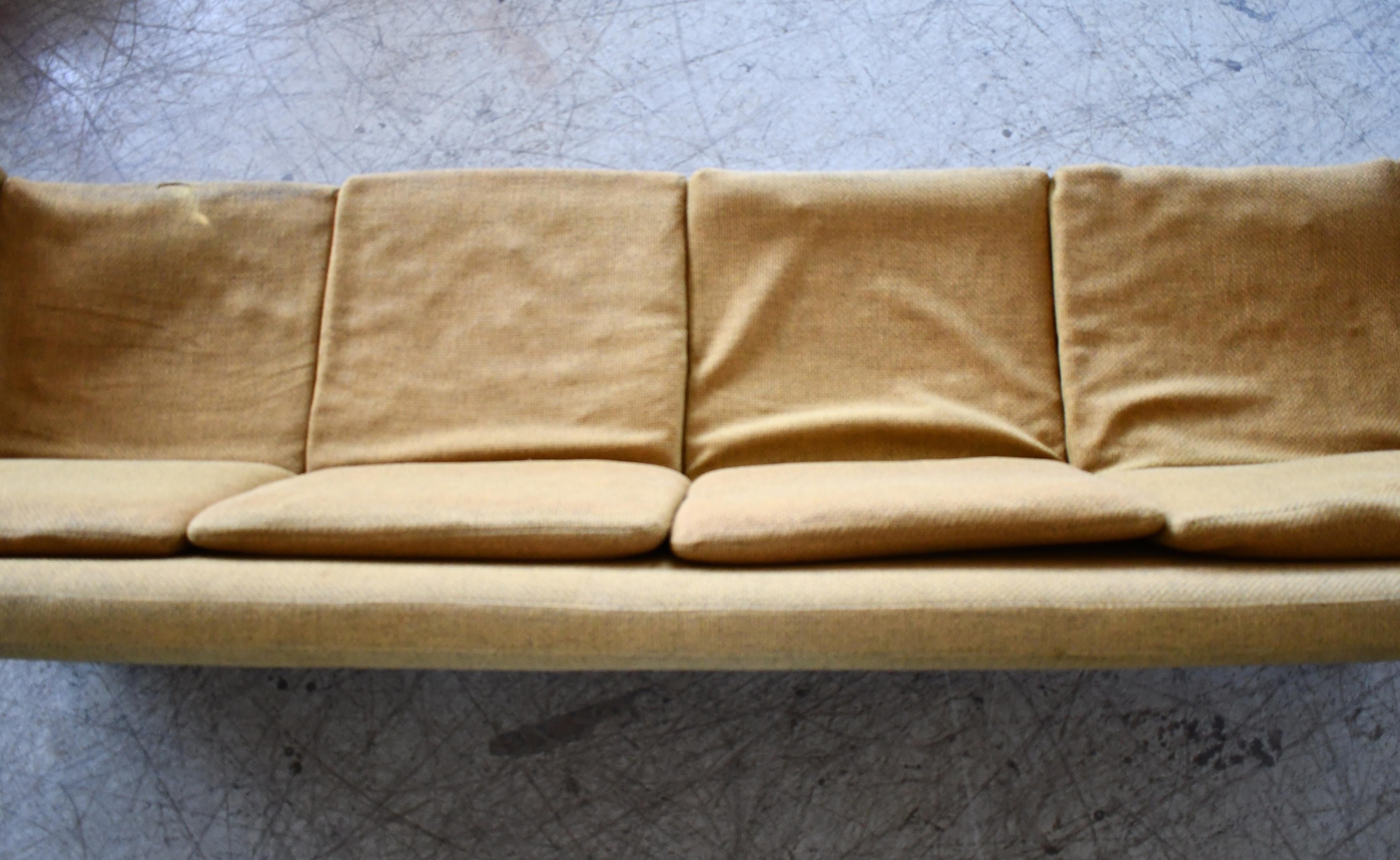 Folke Ohlsson für DUX Viersitzer-Sofa aus der Mitte des Jahrhunderts in Original-Wollstoff 1960er Jahre im Angebot 1