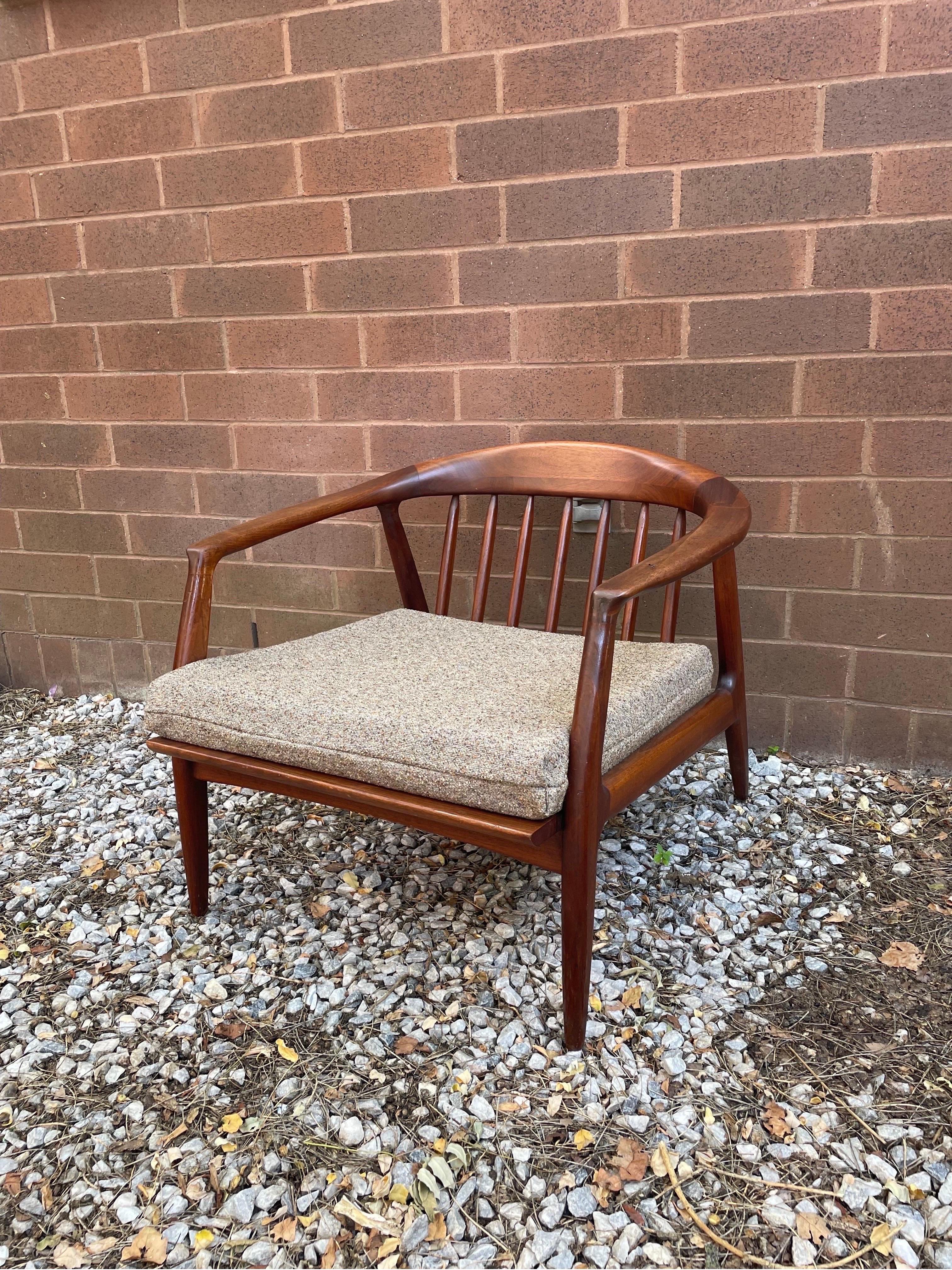 Swedish armchair in walnut by Folke Ohlsson for DUX, Sweden, 1960s.