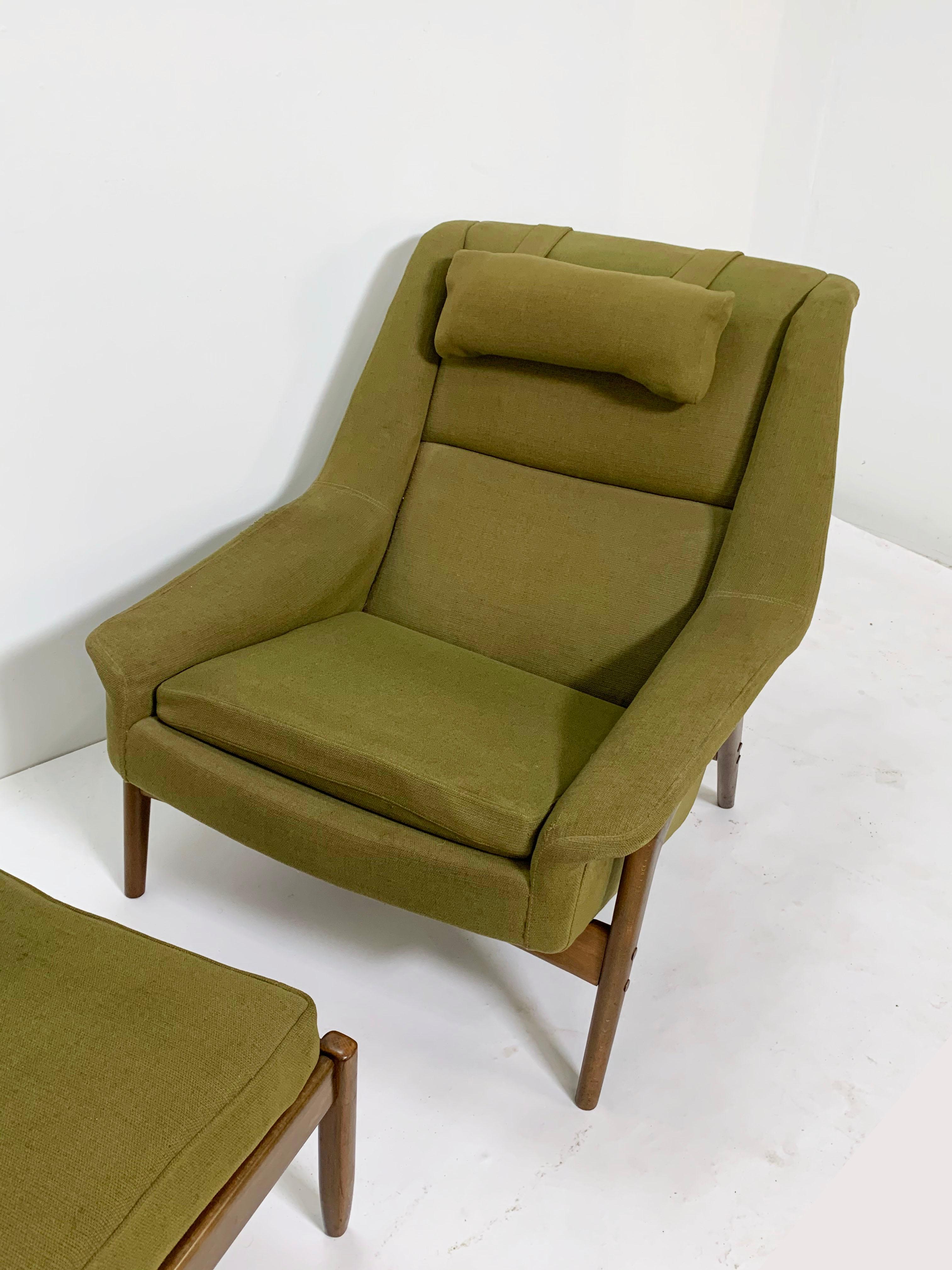 Folke Ohlsson for DUX Lounge Chair with Ottoman, circa 1960s In Good Condition In Peabody, MA