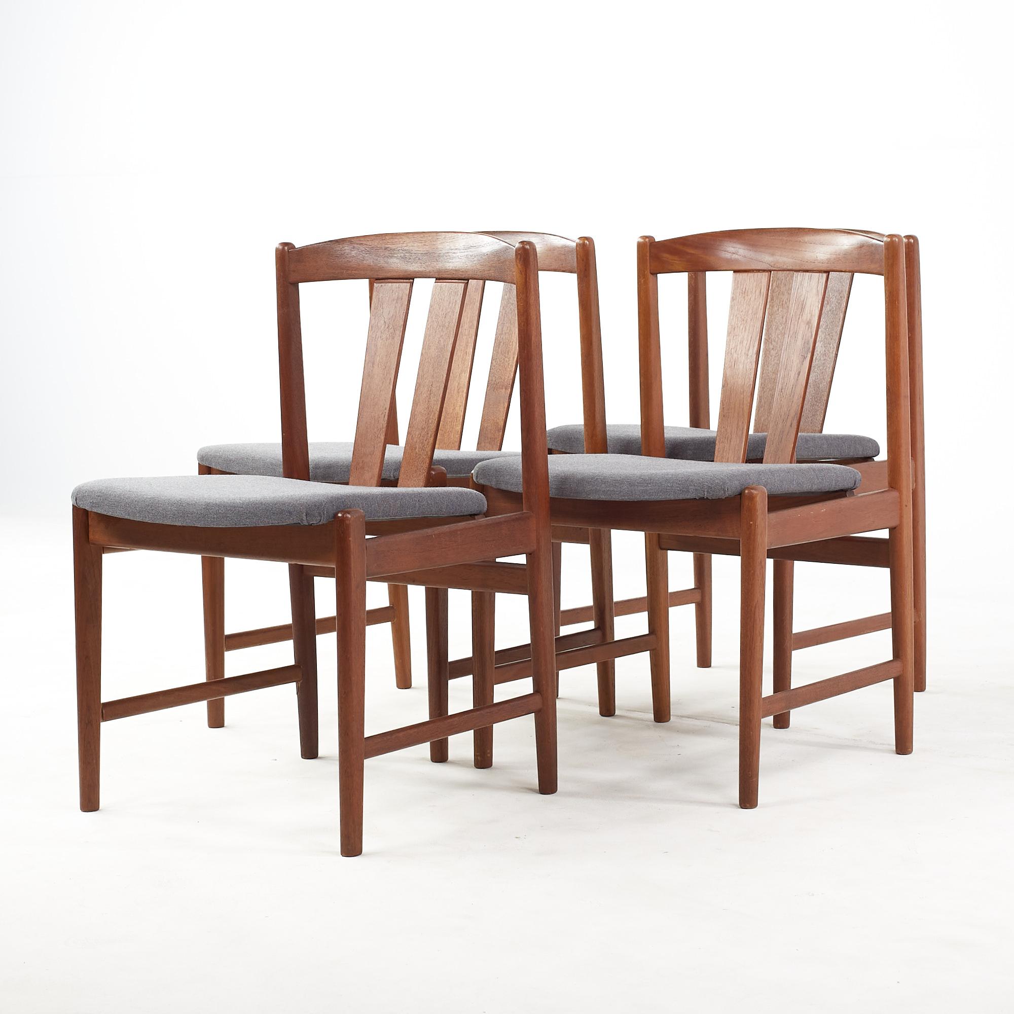 Mid-Century Modern Folke Ohlsson for Dux Mid Century Teak Wishbone Dining Chairs - Set of 4 For Sale