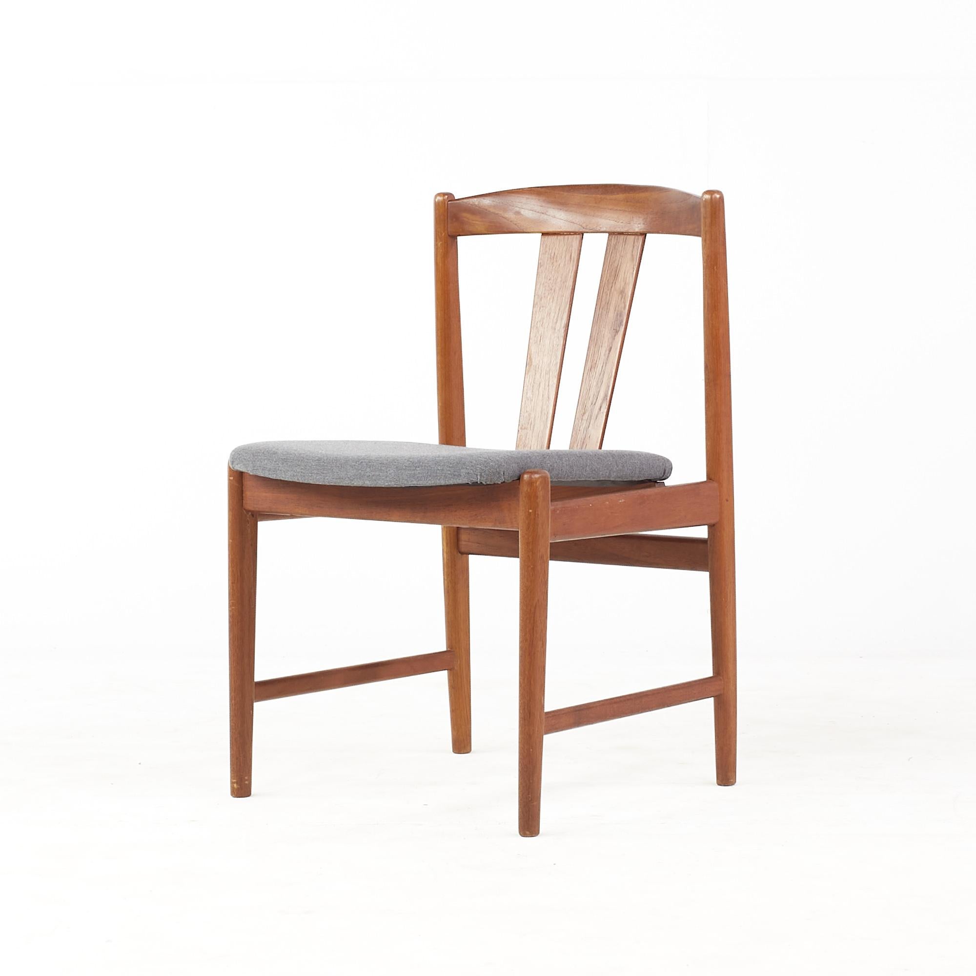 Late 20th Century Folke Ohlsson for Dux Mid Century Teak Wishbone Dining Chairs - Set of 4 For Sale
