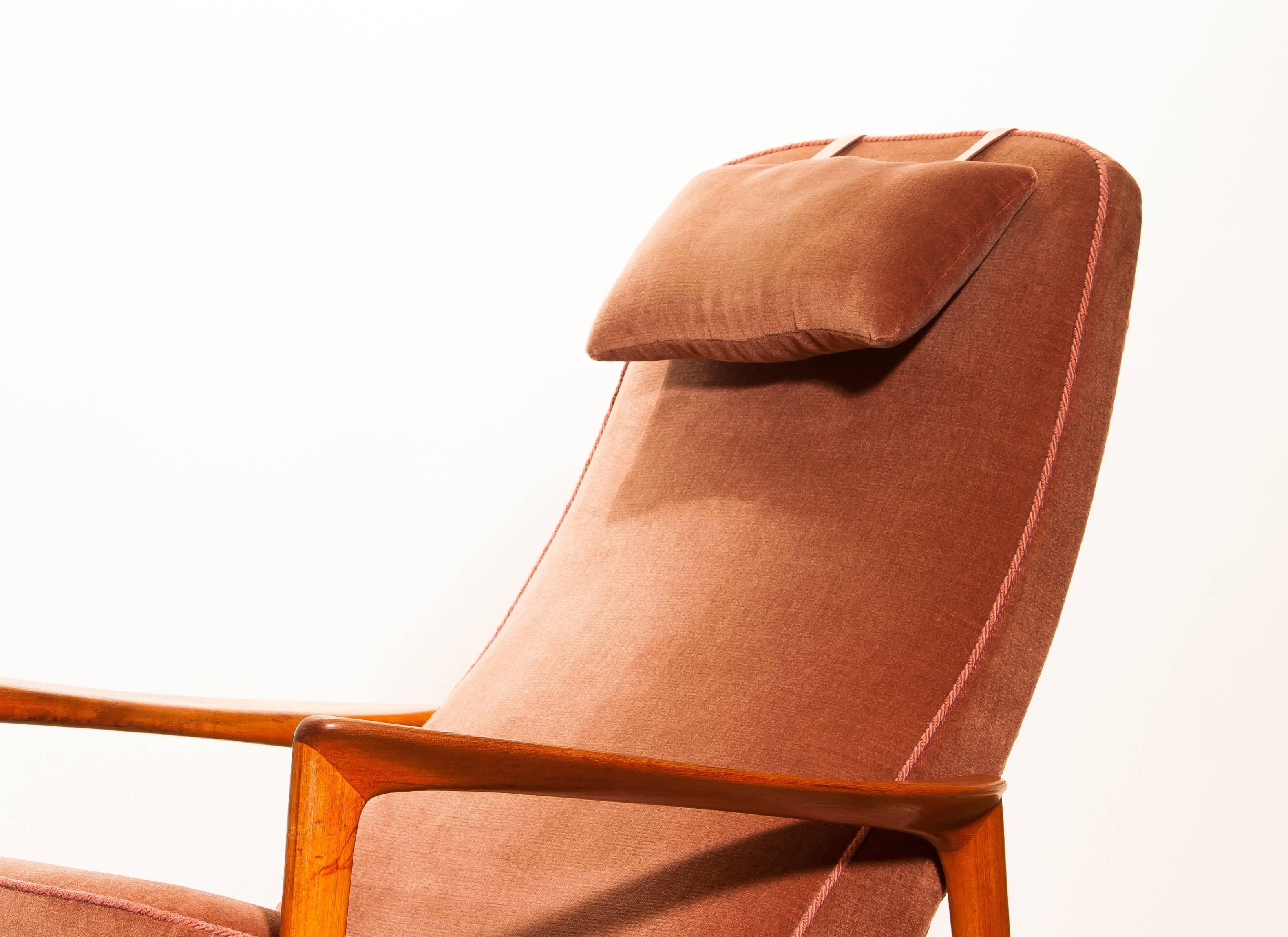 Folke Ohlsson for DUX Rocking Chair and Ottoman in Teak and Velours 4