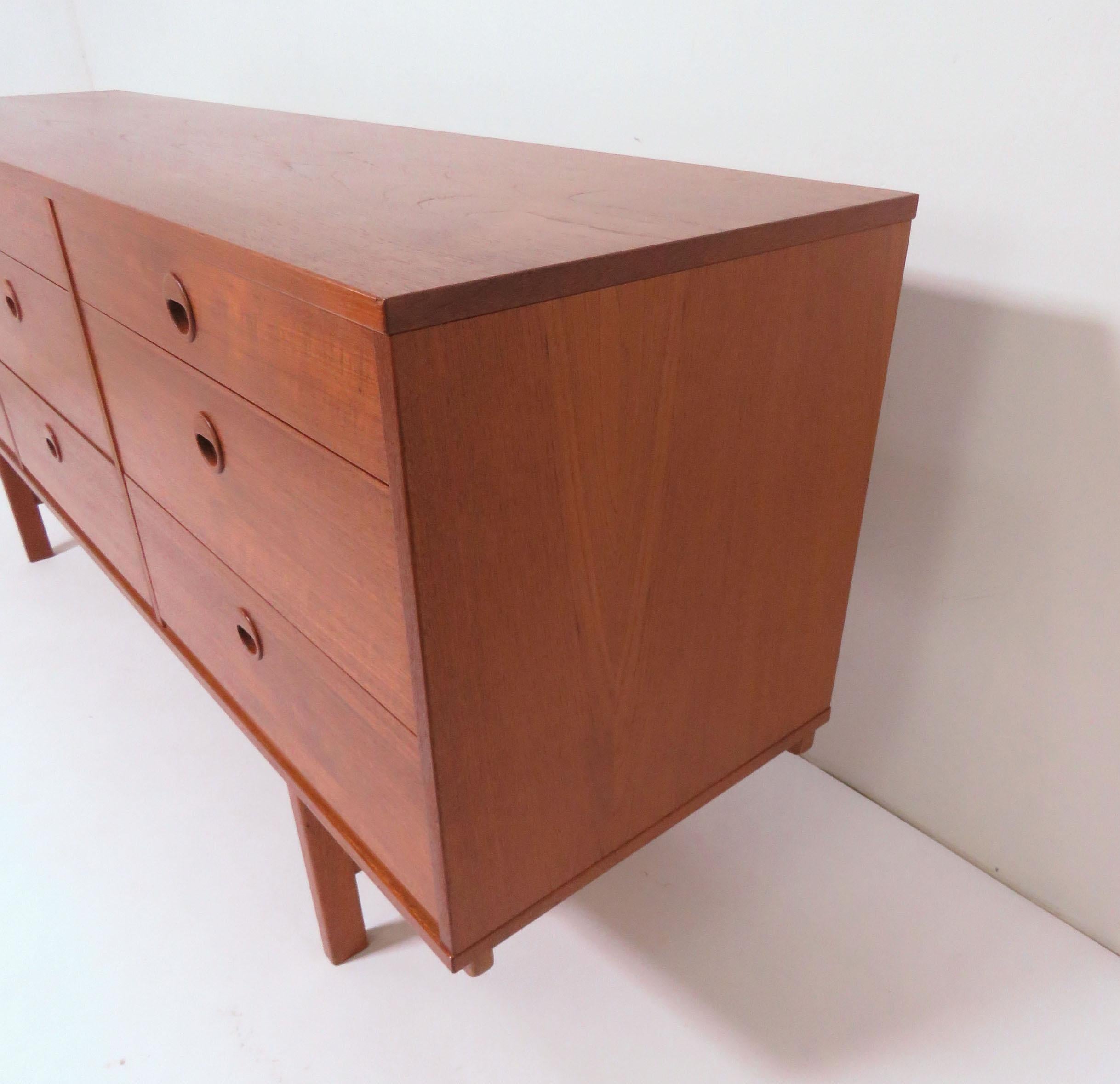 Folke Ohlsson for DUX Scandinavian Modern Teak Buffet Credenza or Dresser 6