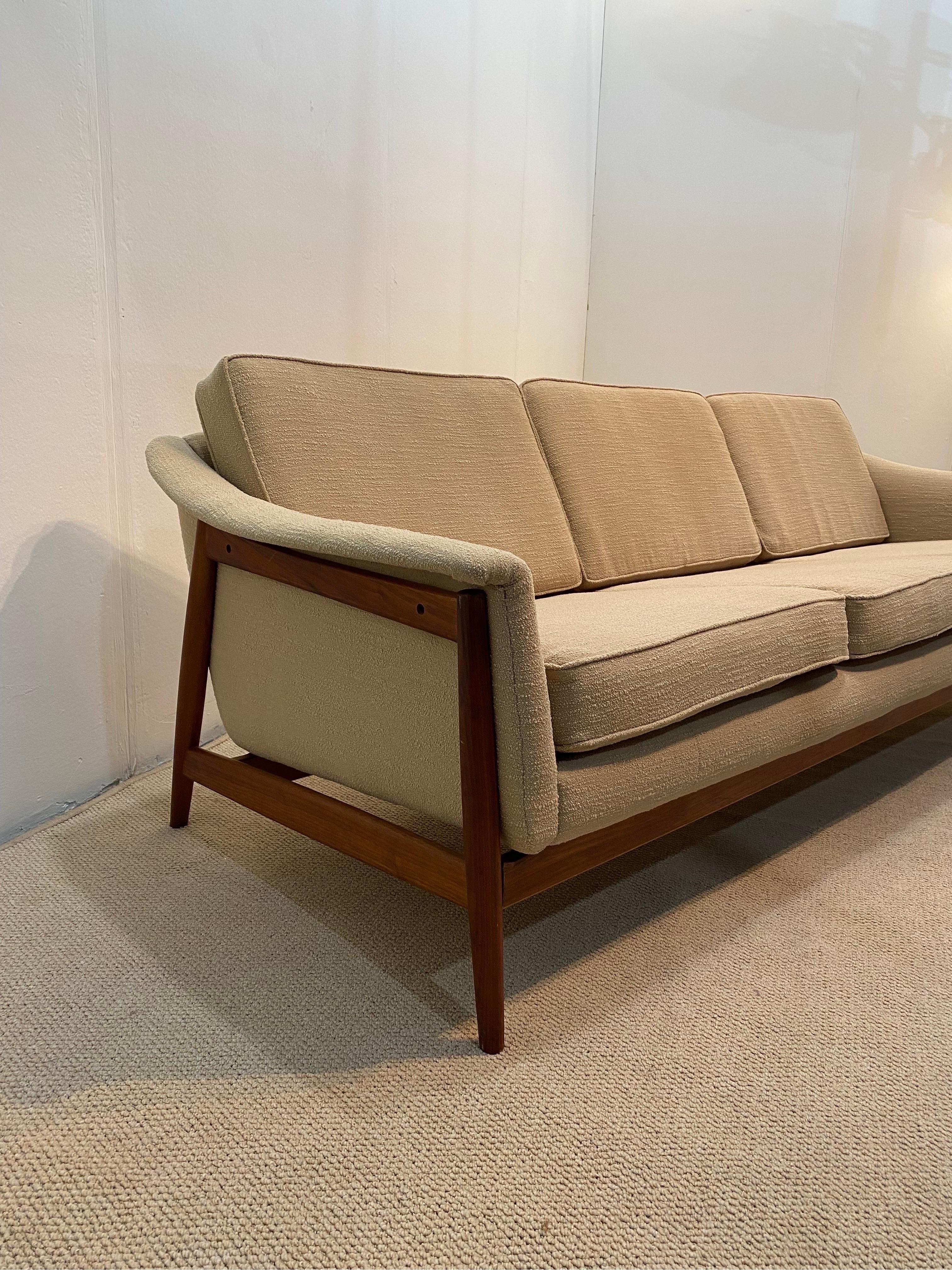 Folke Ohlsson for Dux Sweden Mid Century Modern Sofa 1960s Boucle  1
