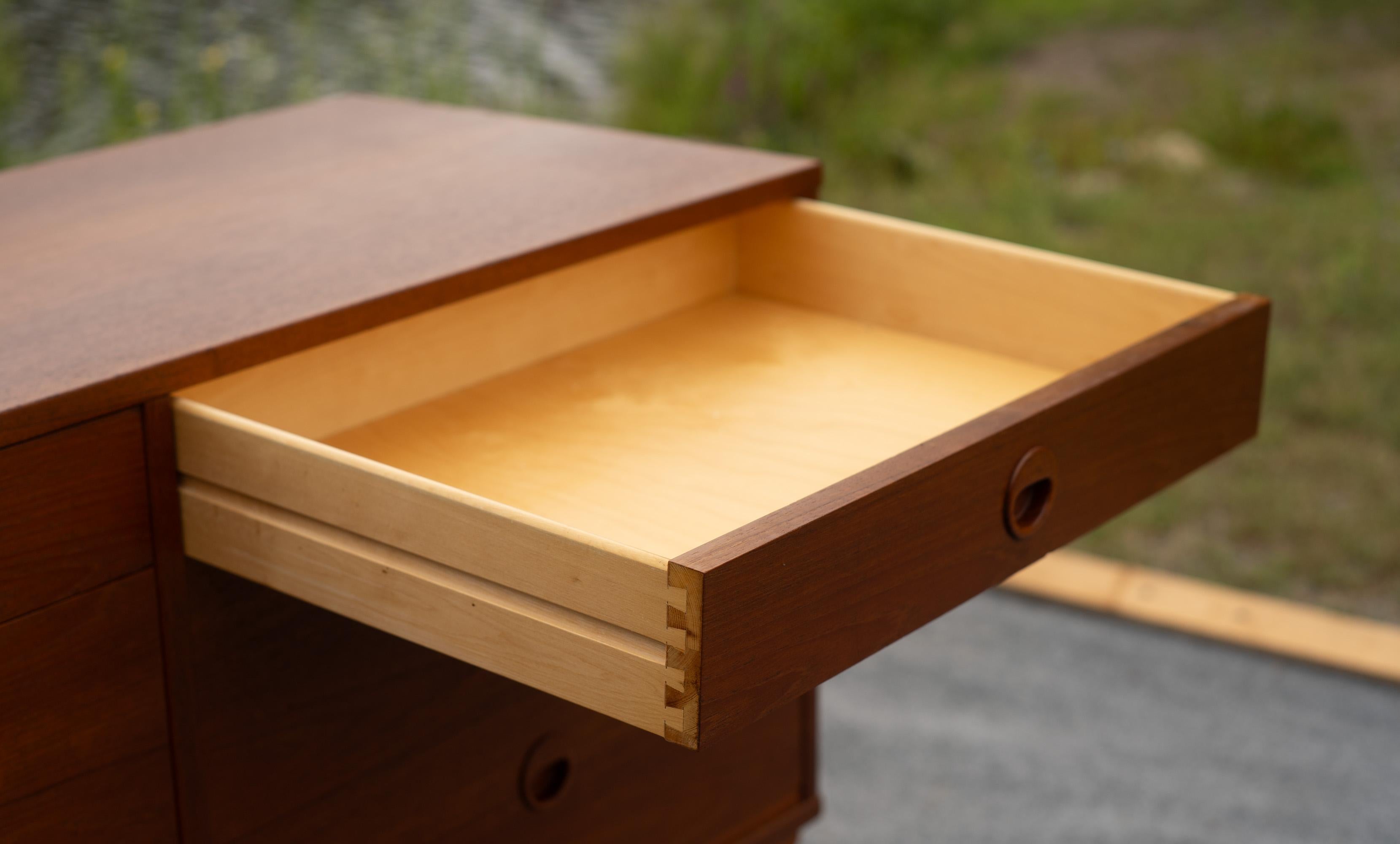 Folke Ohlsson for DUX Swedish Teak 9-Drawer Mid Century Modern Dresser Sideboard For Sale 8