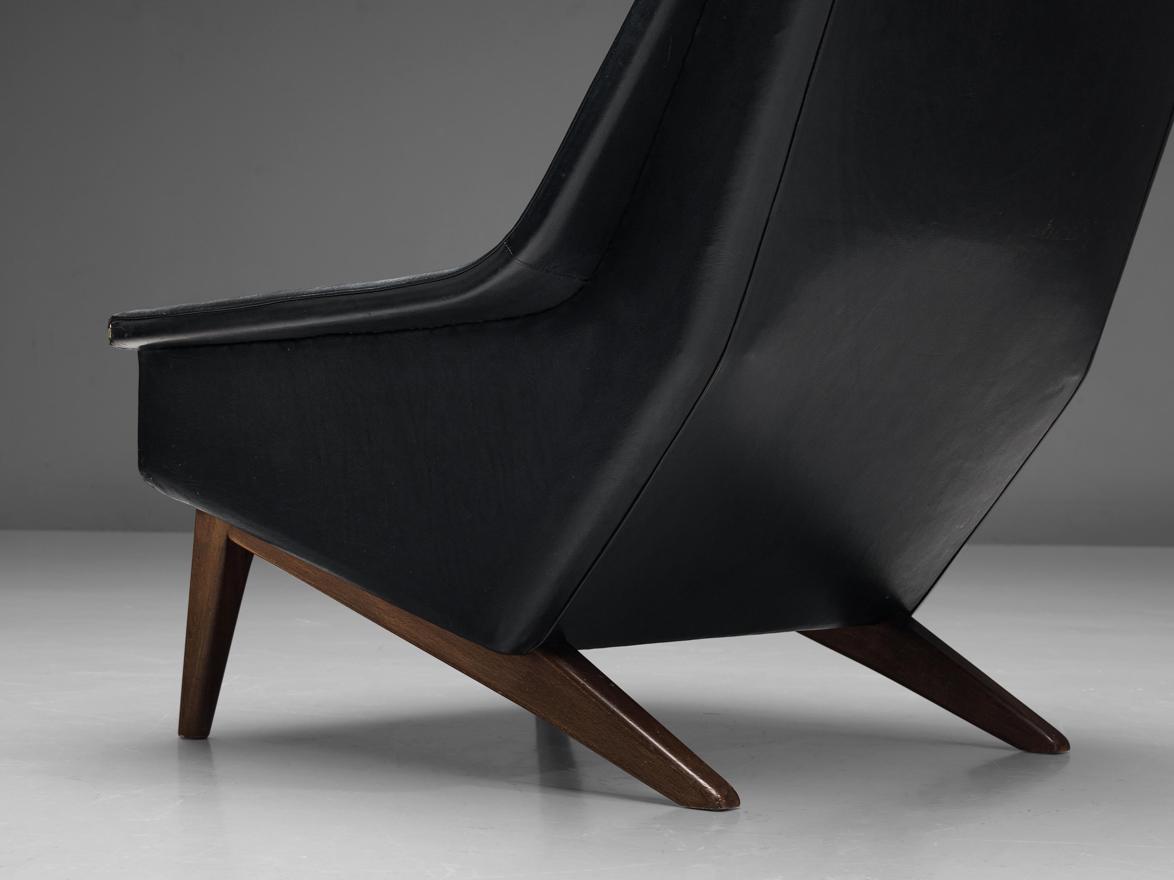 Danish Folke Ohlsson for Fritz Hansen Lounge Chair in Black Leather For Sale
