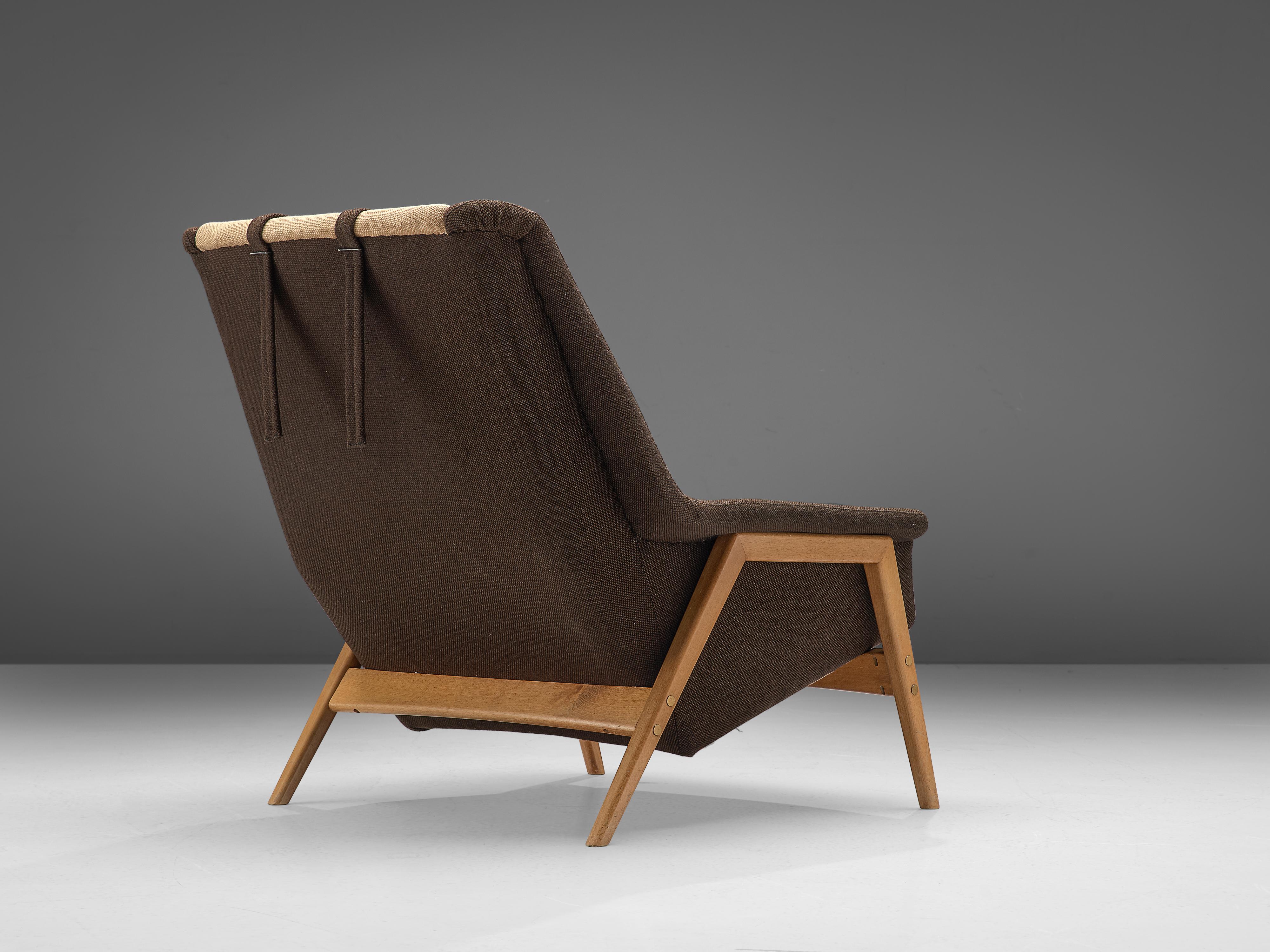 Folke Ohlsson for Fritz Hansen Lounge Chair in Bicolored Fabric For Sale 1