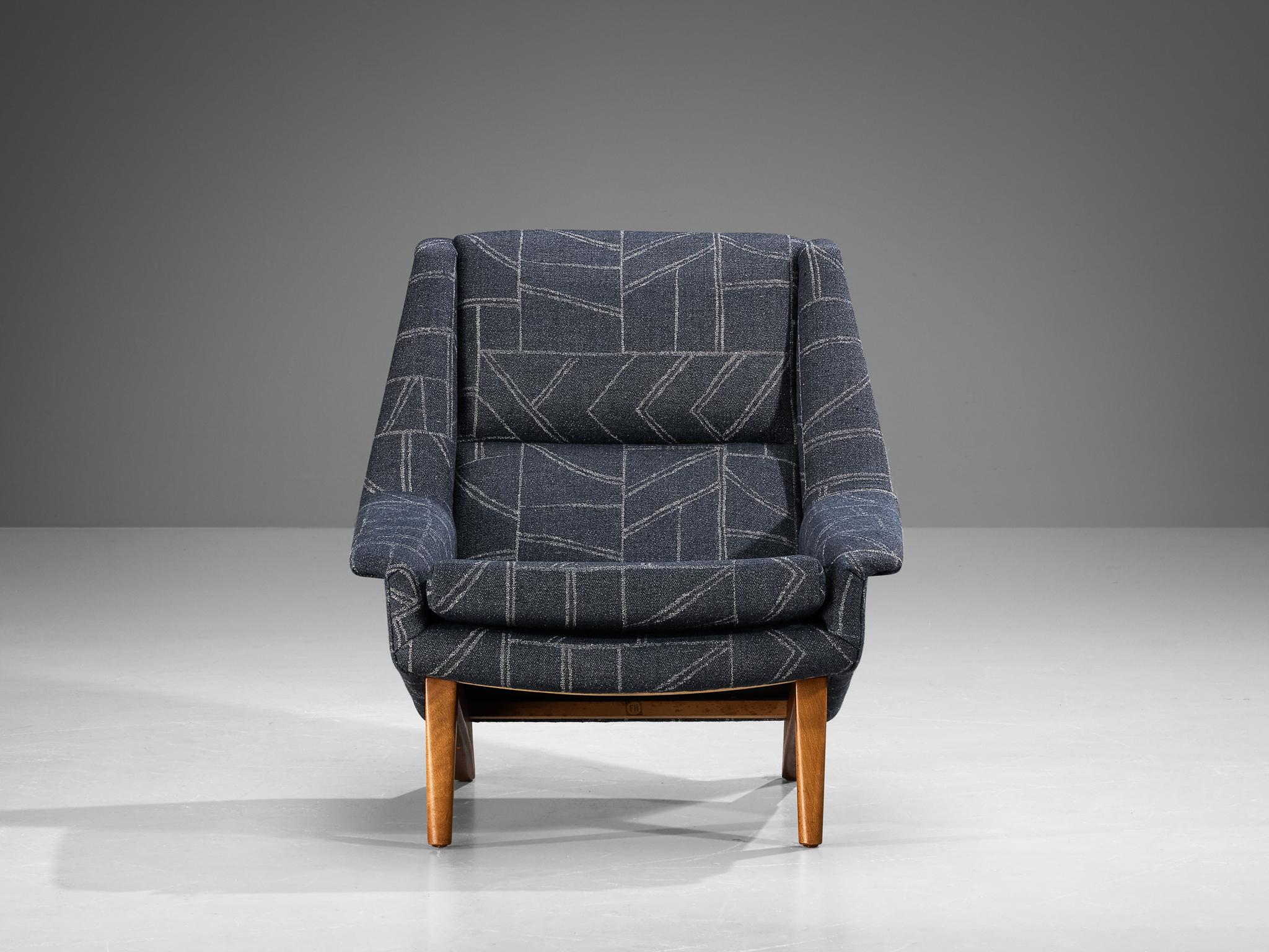Folke Ohlsson for Fritz Hansen Lounge Chair in Geometric Blue Upholstery For Sale 1